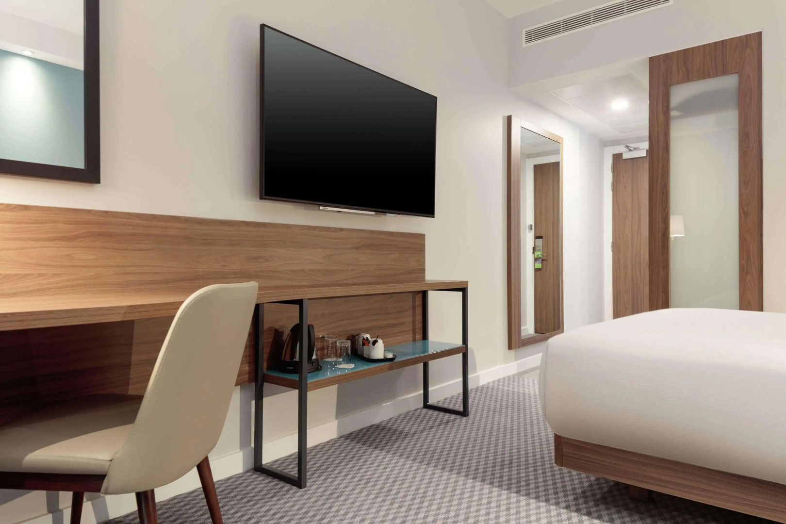 Hampton by Hilton Edinburgh Airport