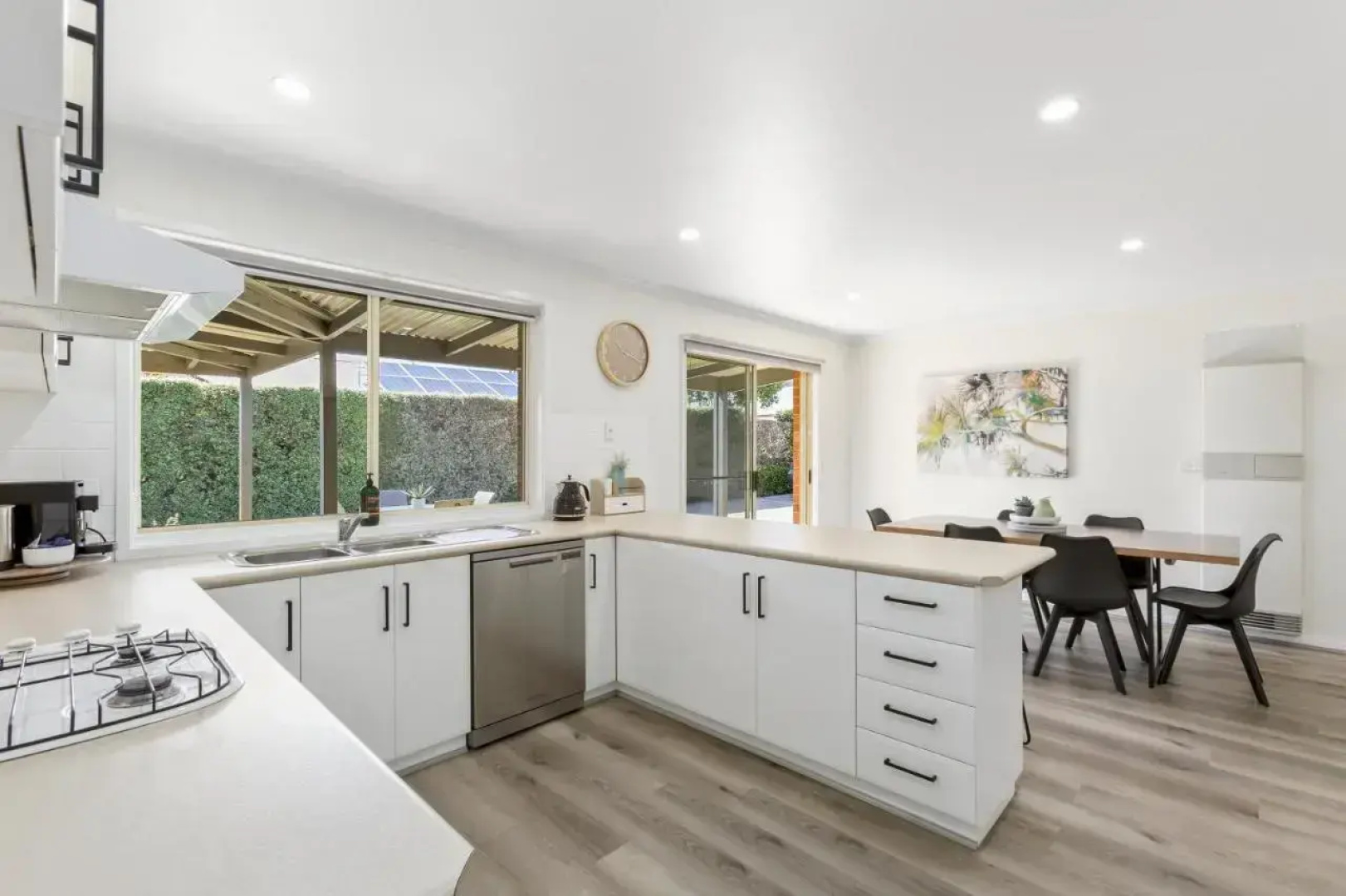 2 Bedroom Unit - Close To The Beach