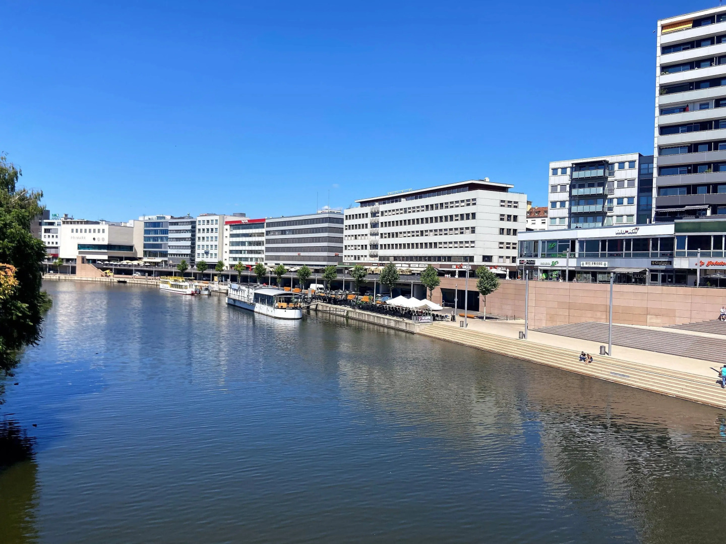Hotel Stadt Hamburg am Fluss Saarbrücken