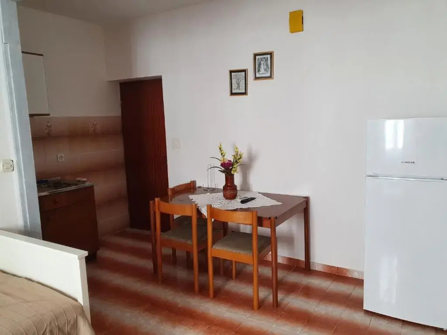 Aenona Sunny Apartment