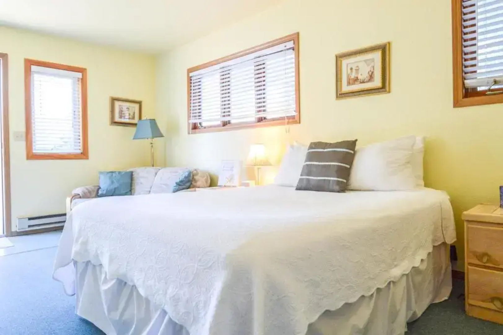 Sea Treasures Inn
