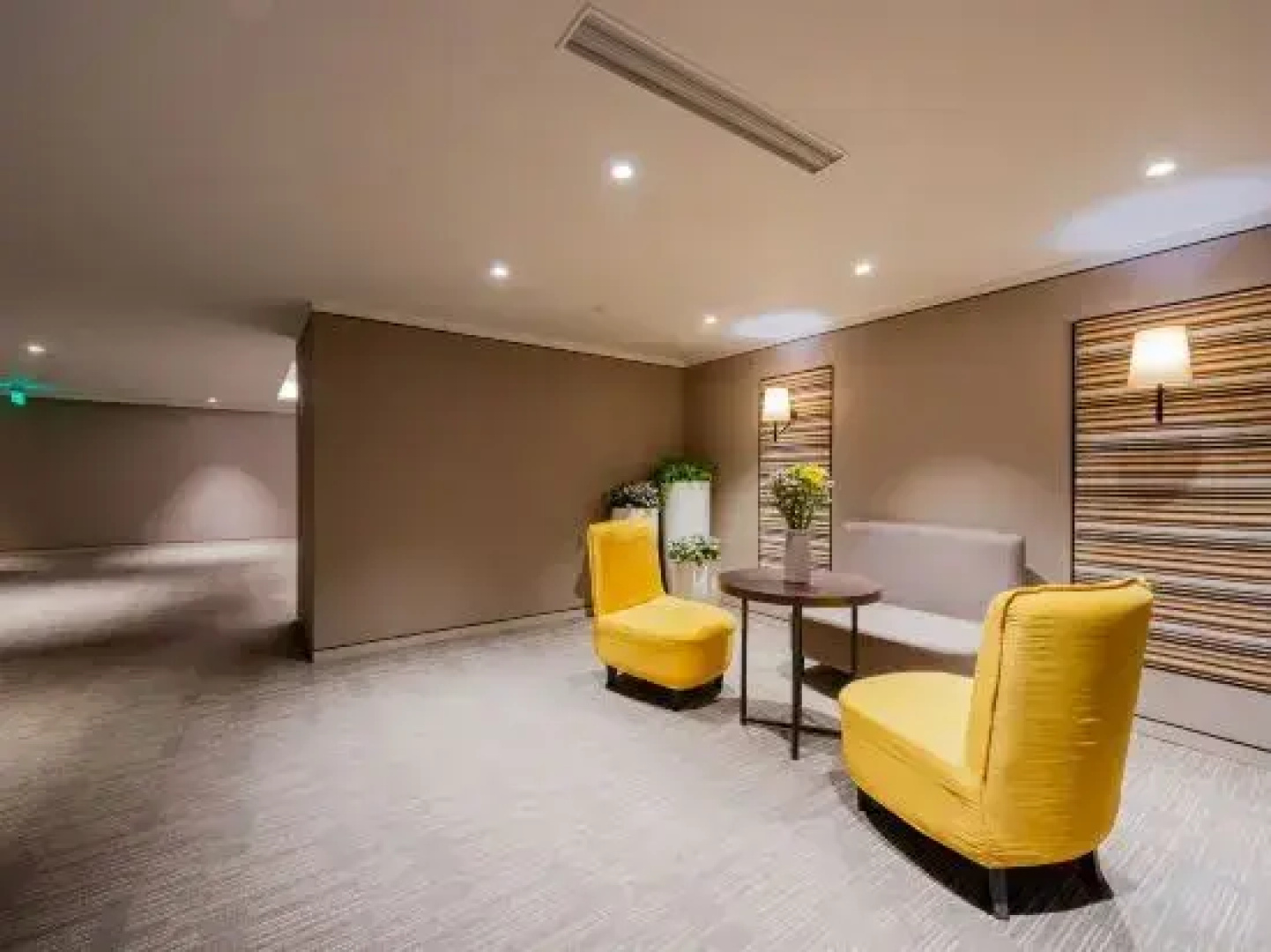 Homeinn Plus Hotel (Shanghai Zhangjiang Guanglan Road Subway Station)