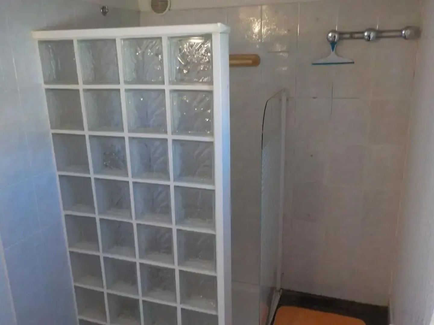 Studio et piscine au sel