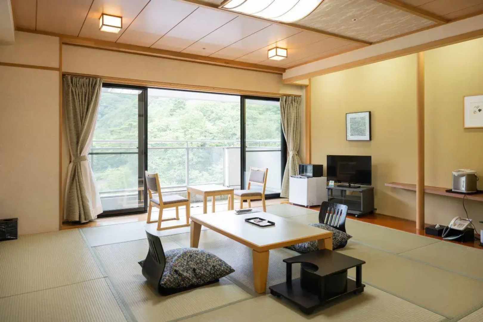 Takayu Onsen Kagetsu Highland Hotel