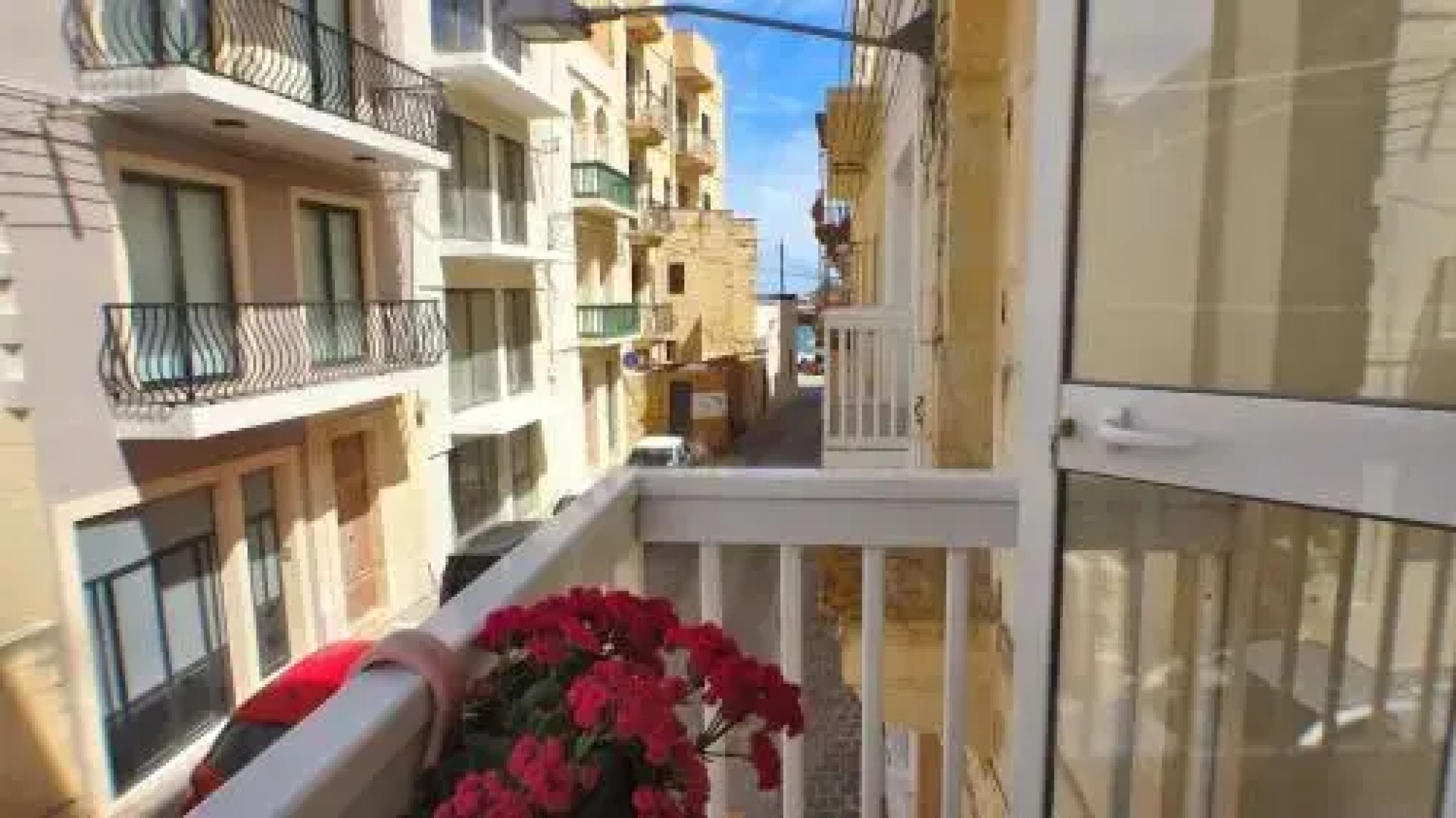 R1101Eri By Euroresort