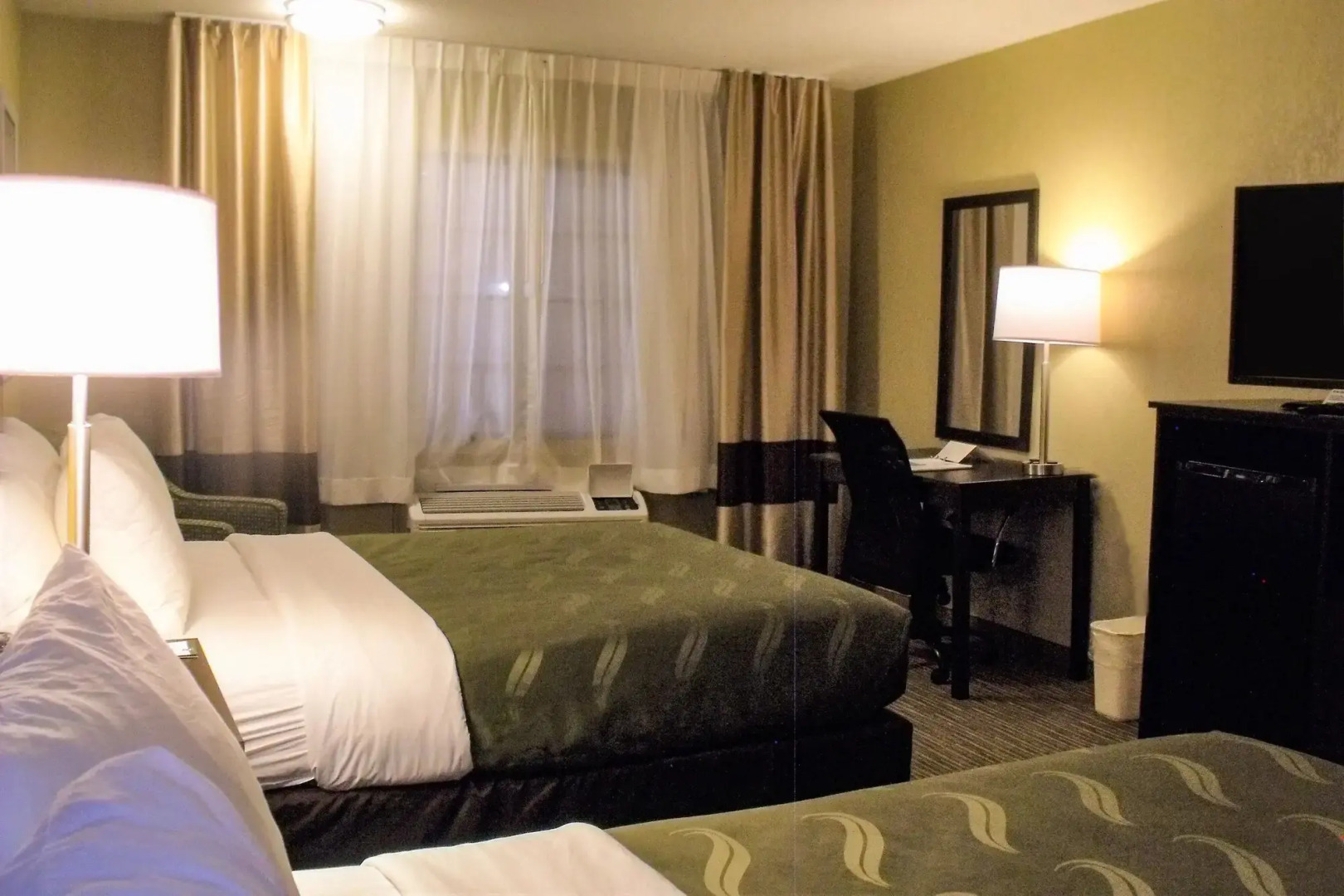 Clarion Pointe Winslow I-40