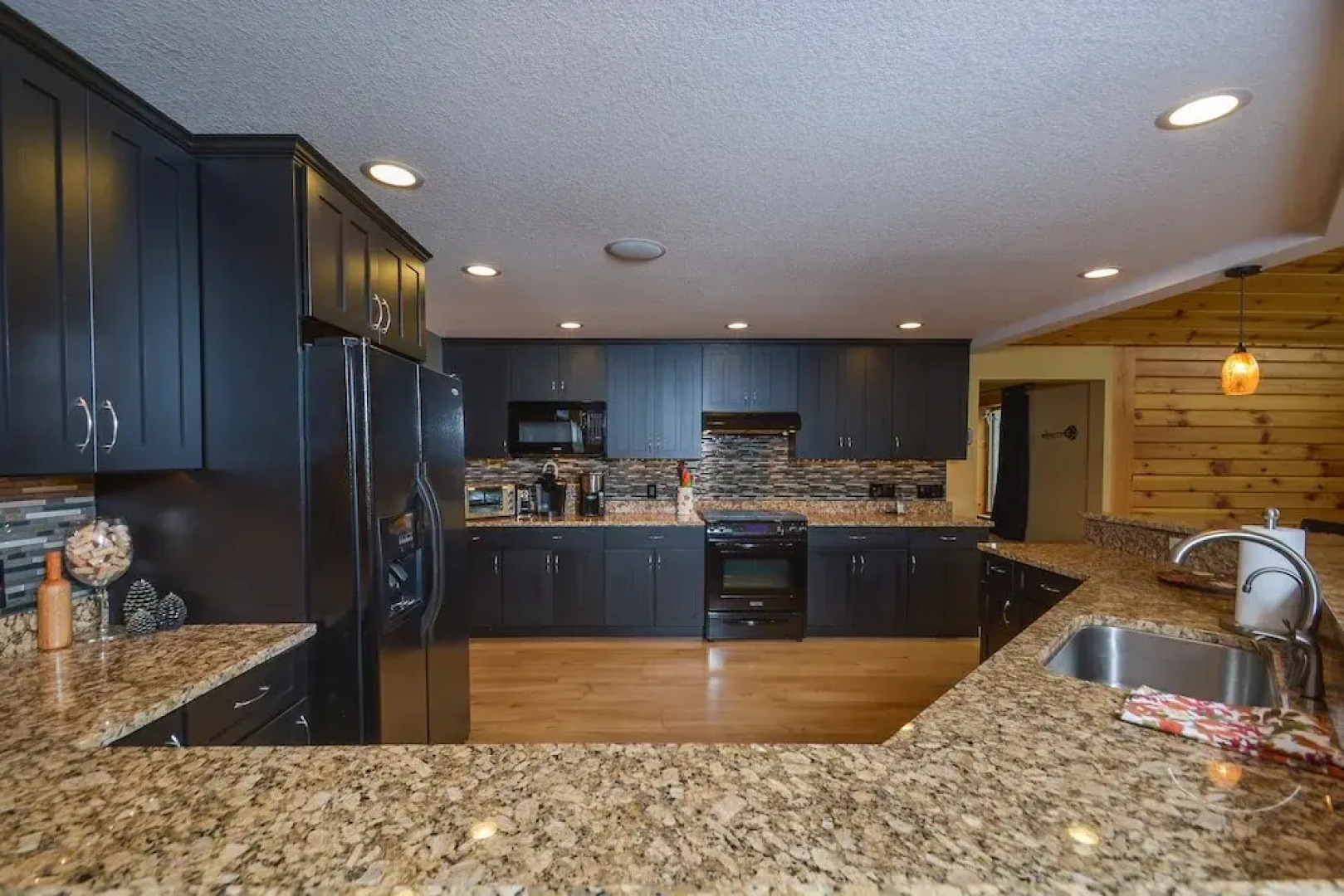 Boulder Escape 5 Bedroom House