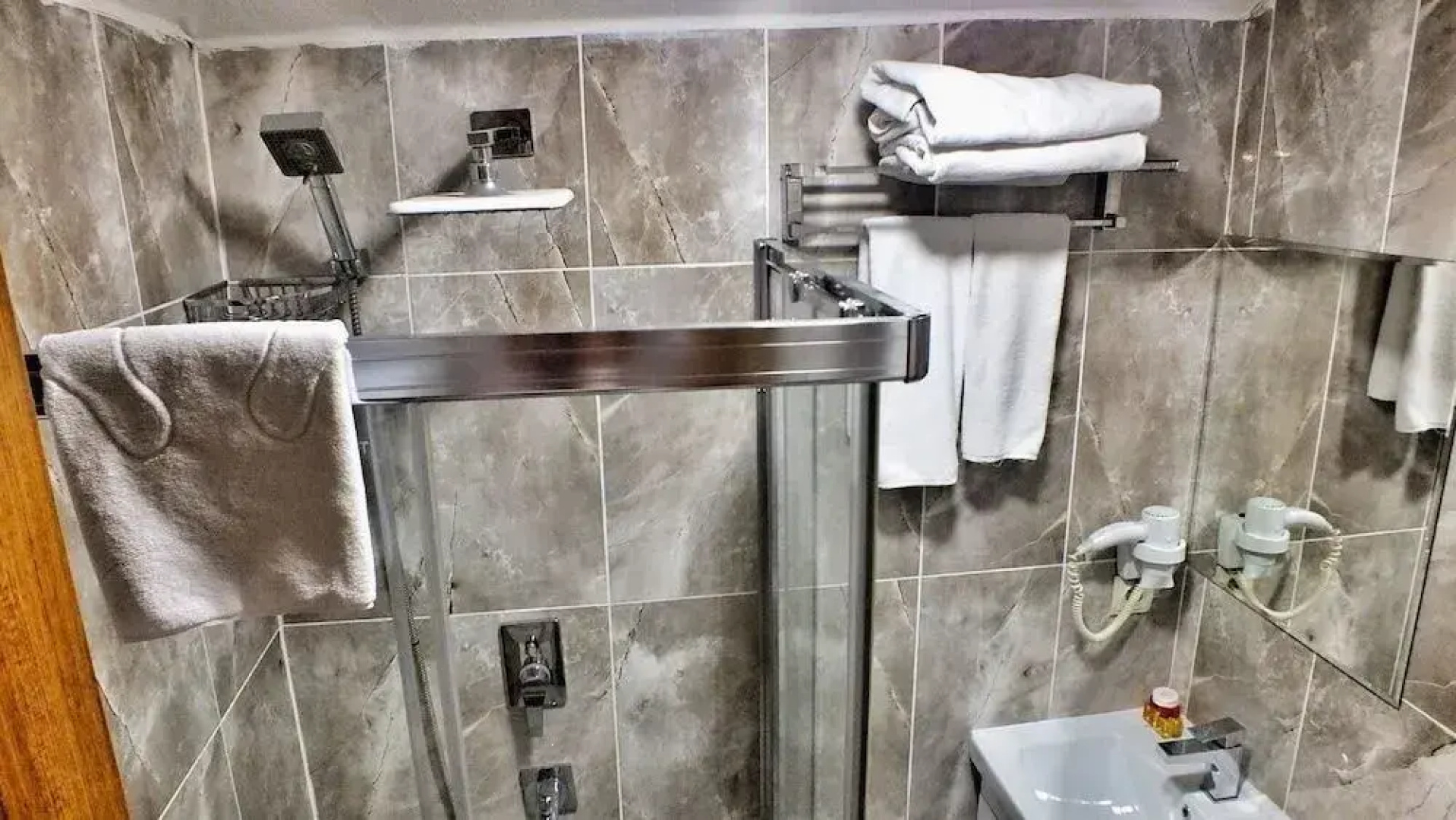 Aygur Hotel