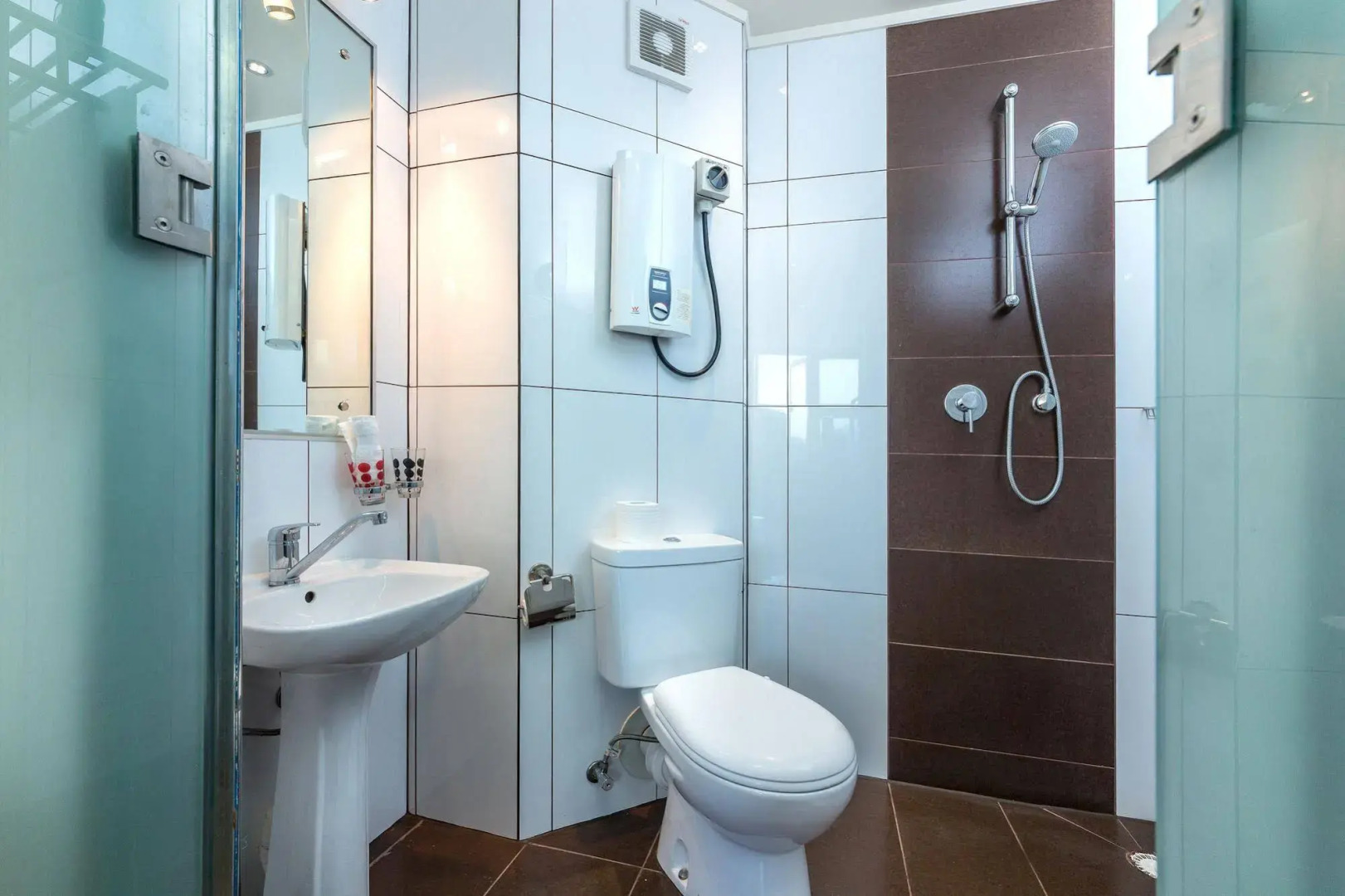 Riverlands Roadhouse Motel