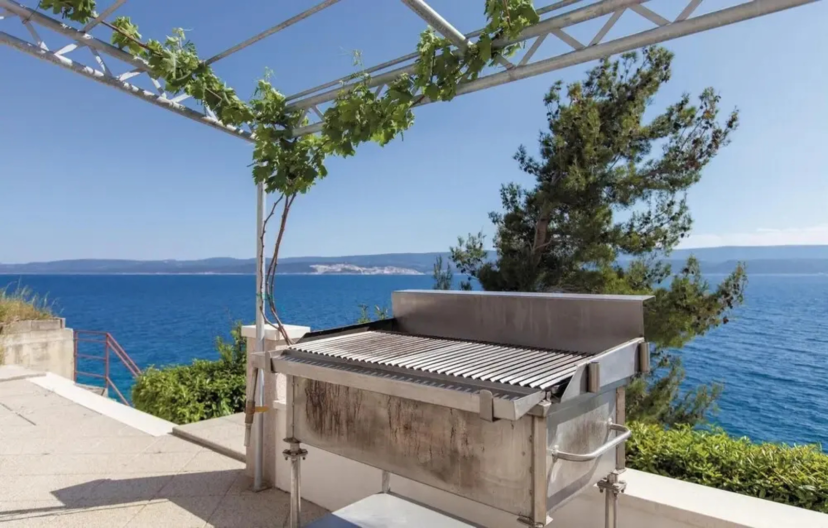 Beautiful Home in Stanici With Wifi and 2 Bedrooms