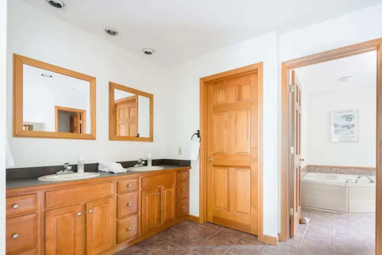 Meadowood Manor by Rovetravel Heated Pool