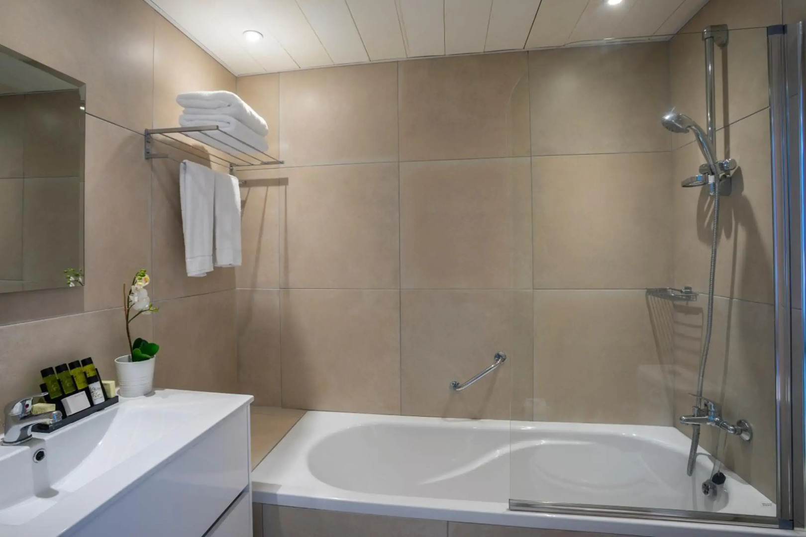 Leonardo Laura Beach & Splash Resort