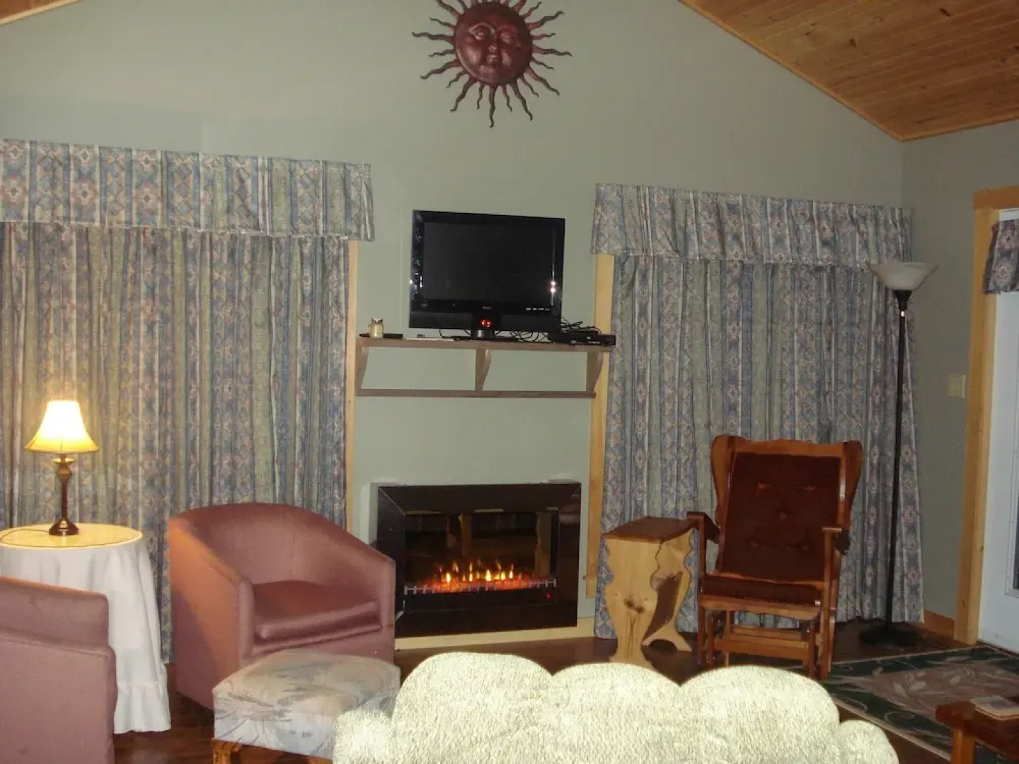 Amherst Cove Cottages