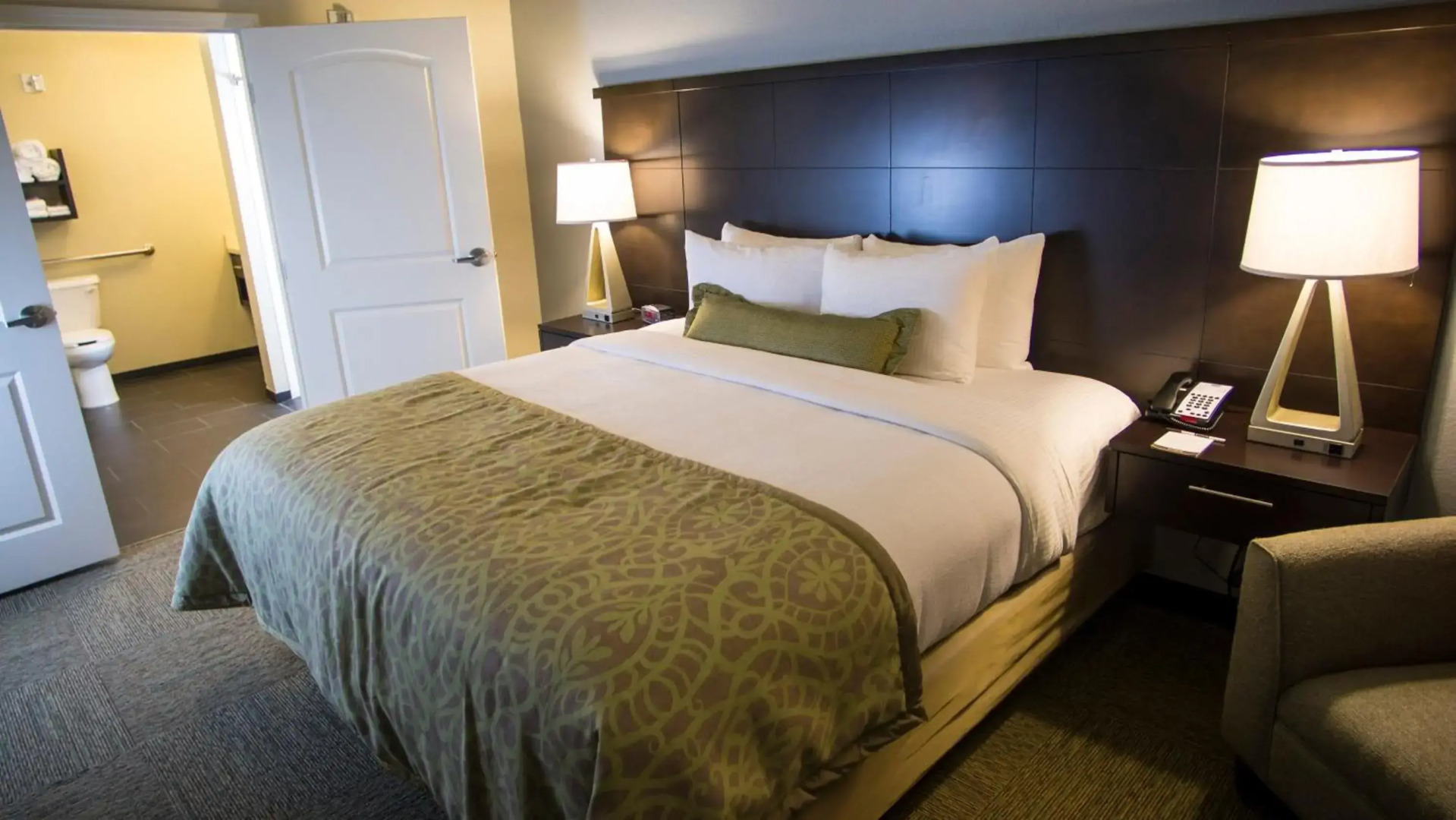 Staybridge Suites Lexington by IHG