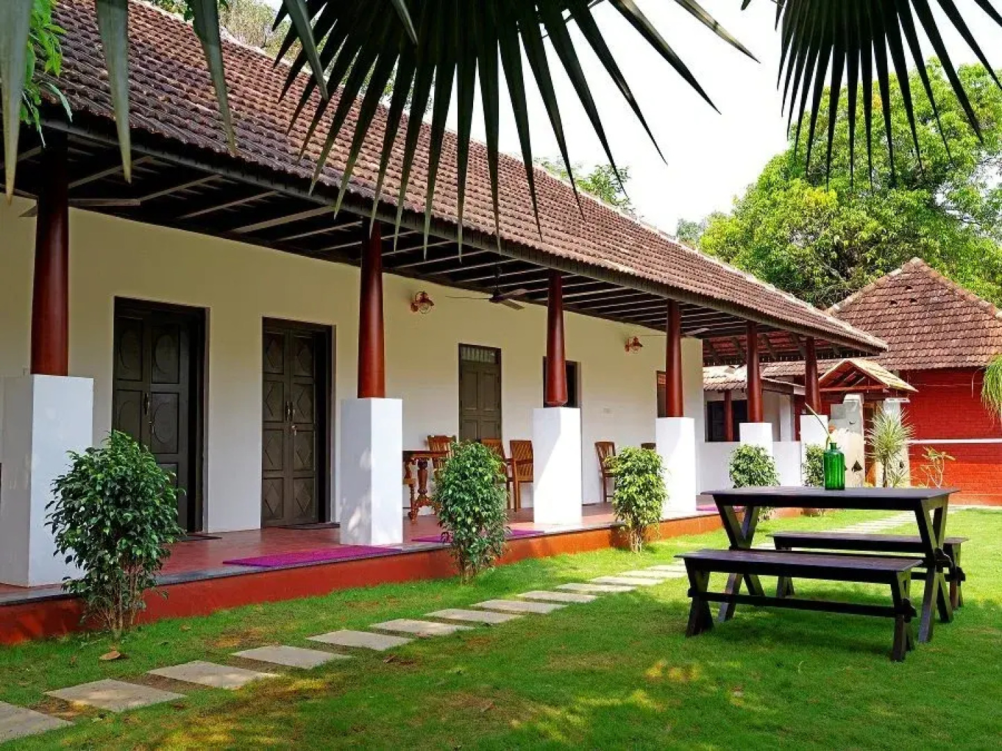 El Oceano Beach Villas