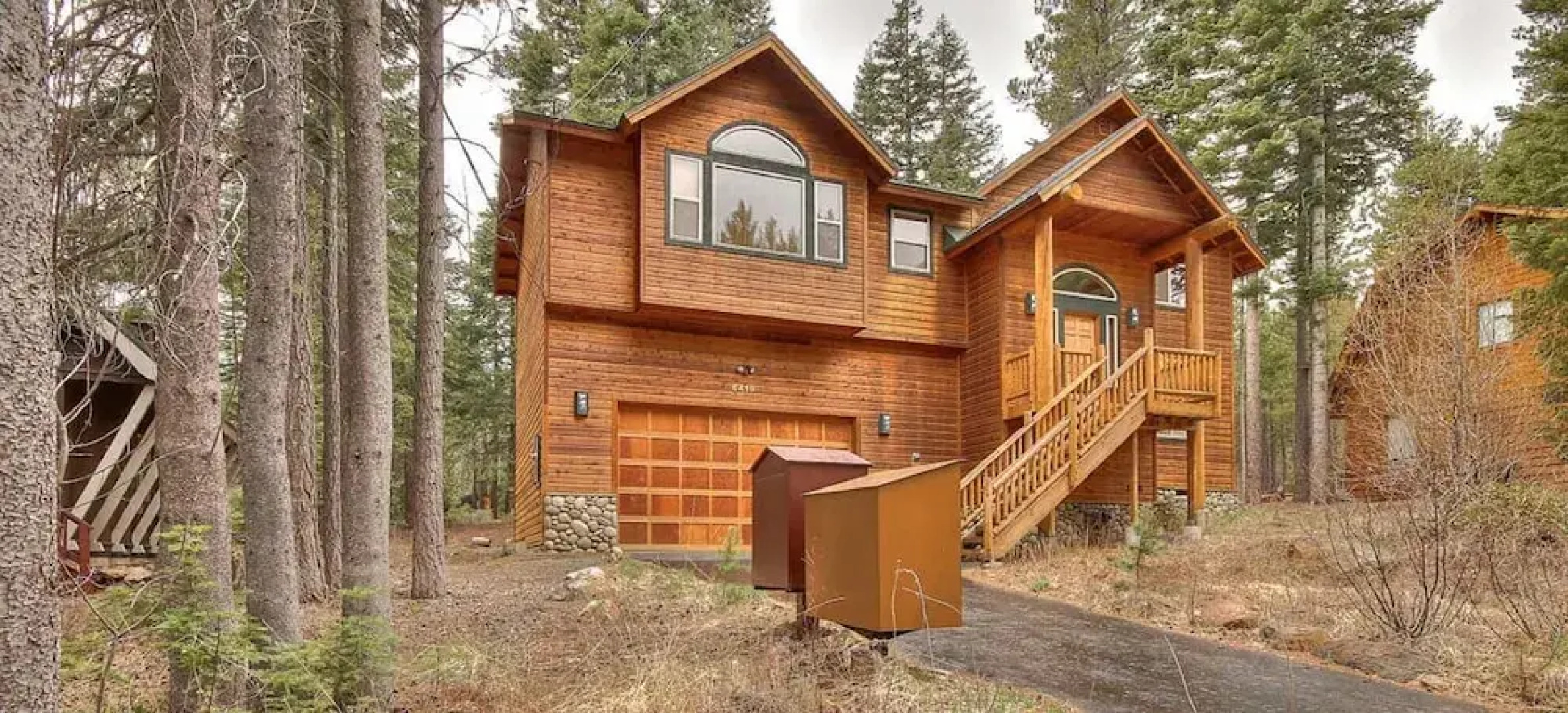 The River Rock Lodge Home 4 Bedrooms 3 Bathrooms Home