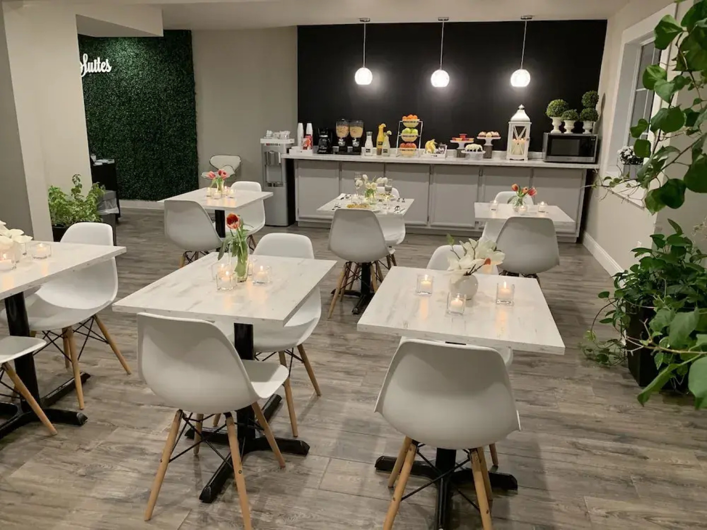 Stratus Suites - Boutique Hotel