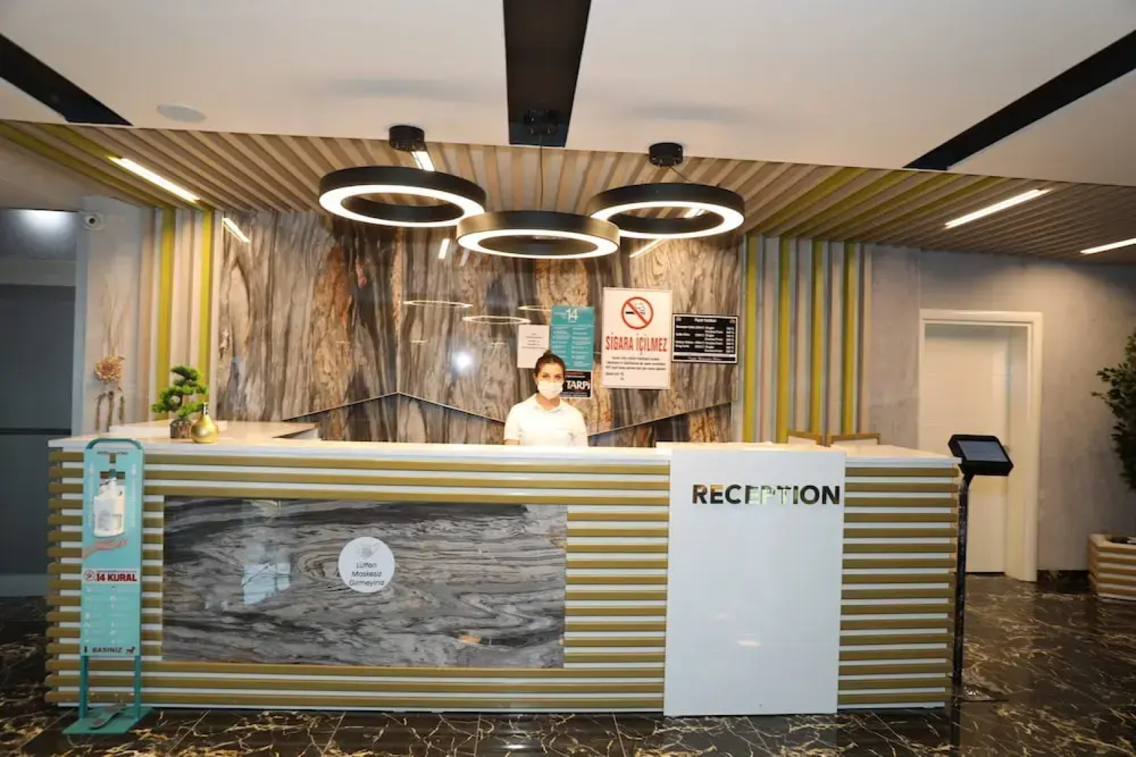 Hotel Valiente