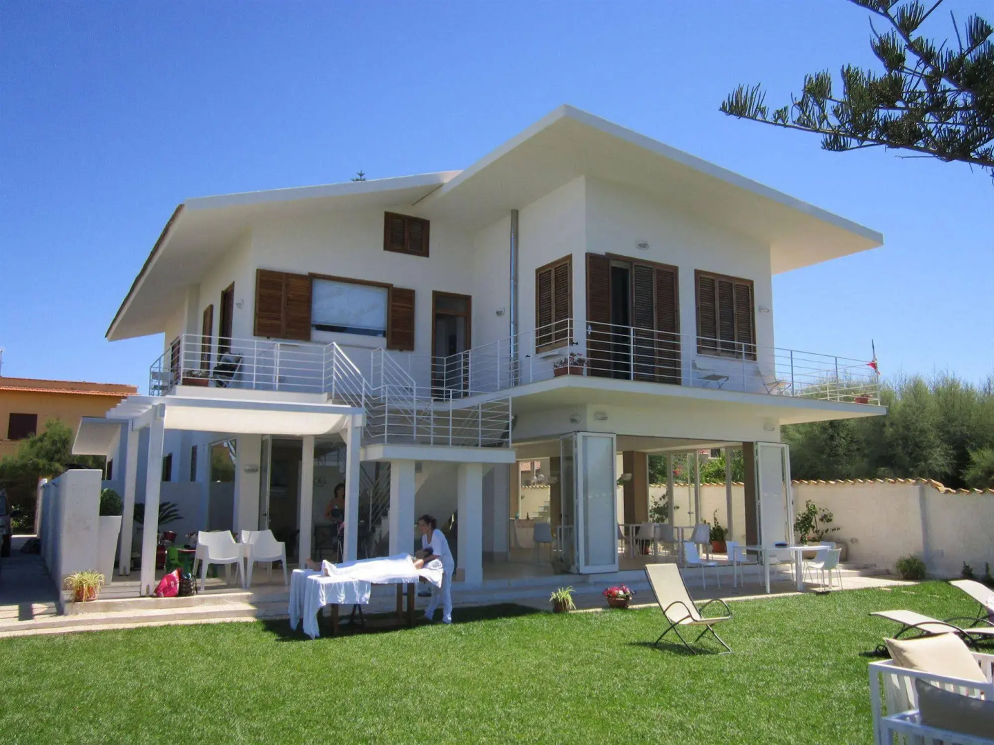SUITEBEACH b&b and resort