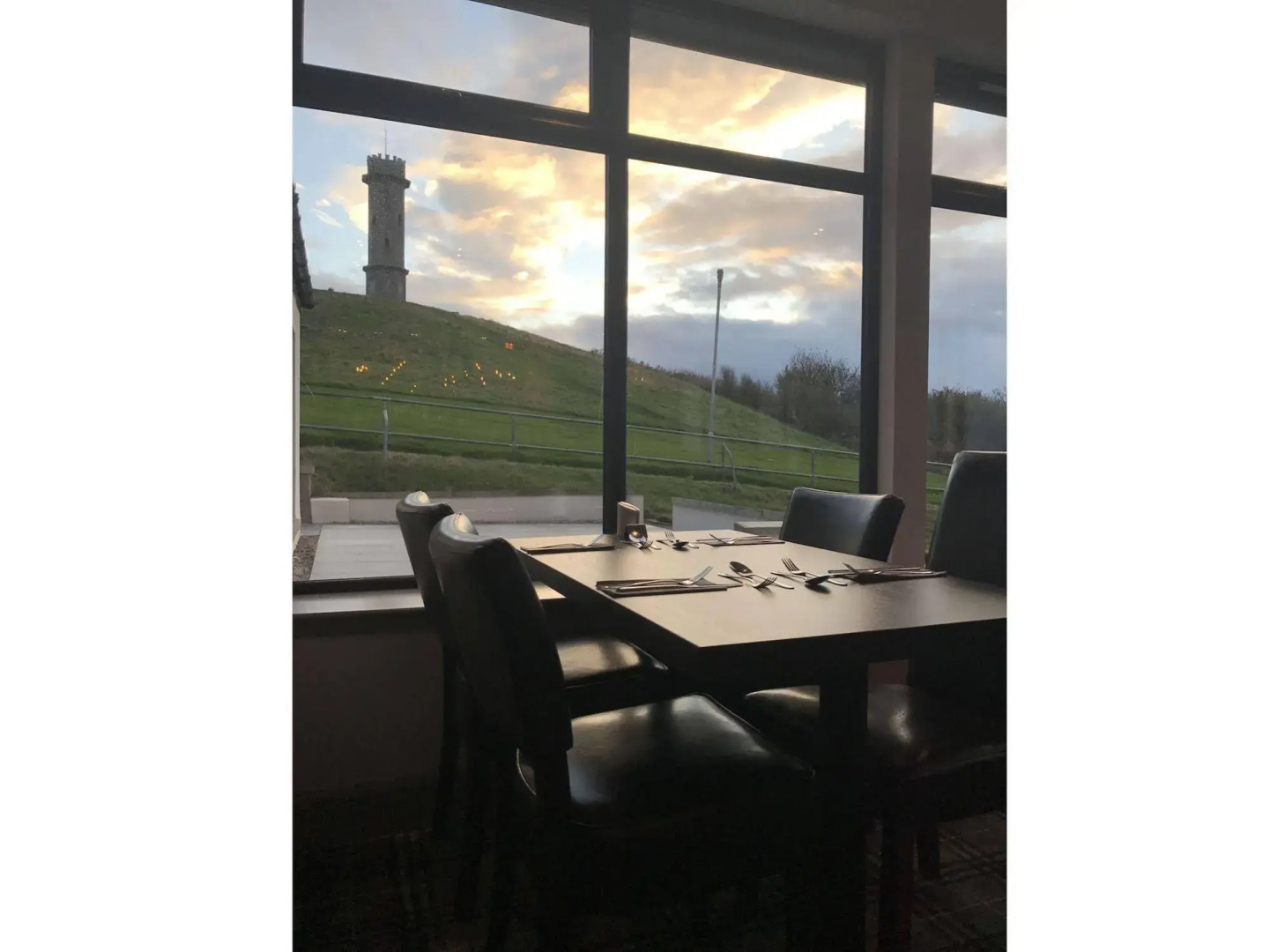 The Knowes Hotel & Restaurant