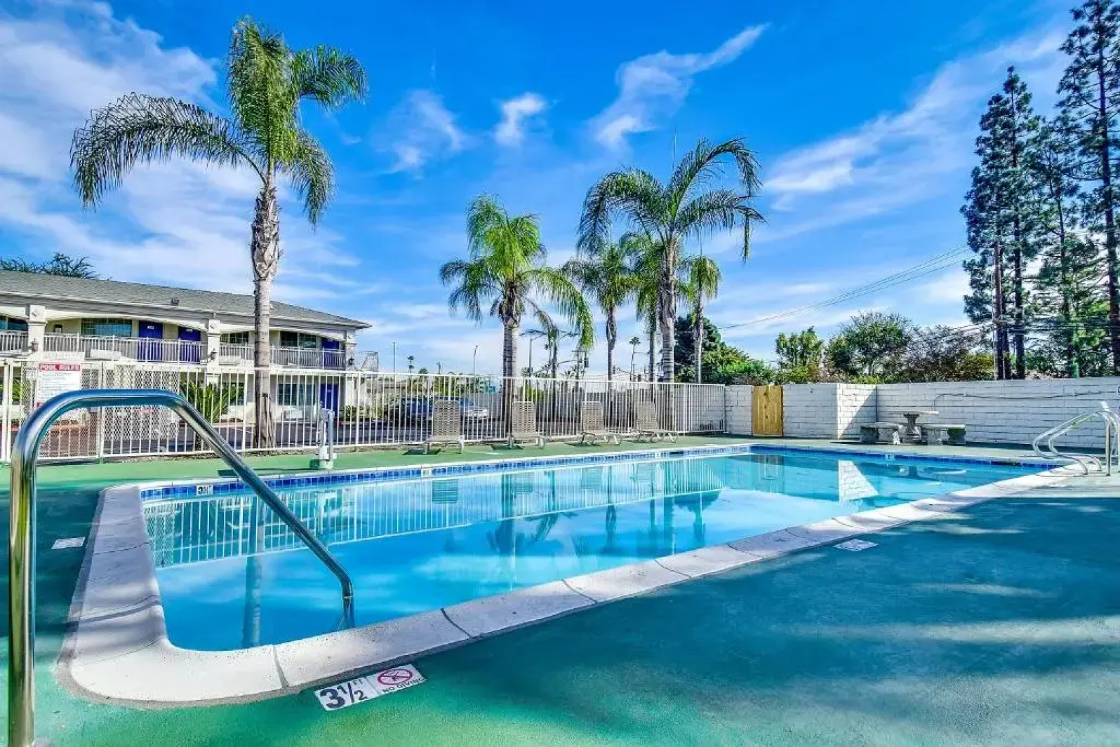 Motel 6 Garden Grove