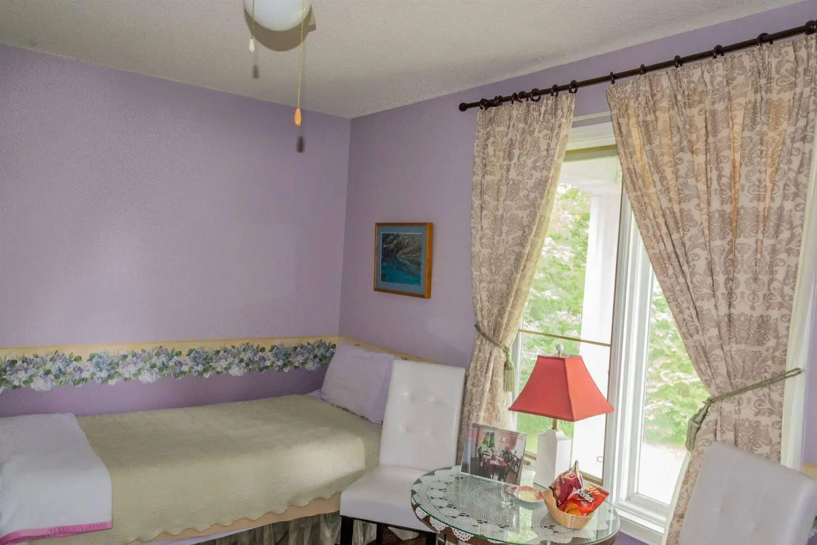 A La Villa Rivermead