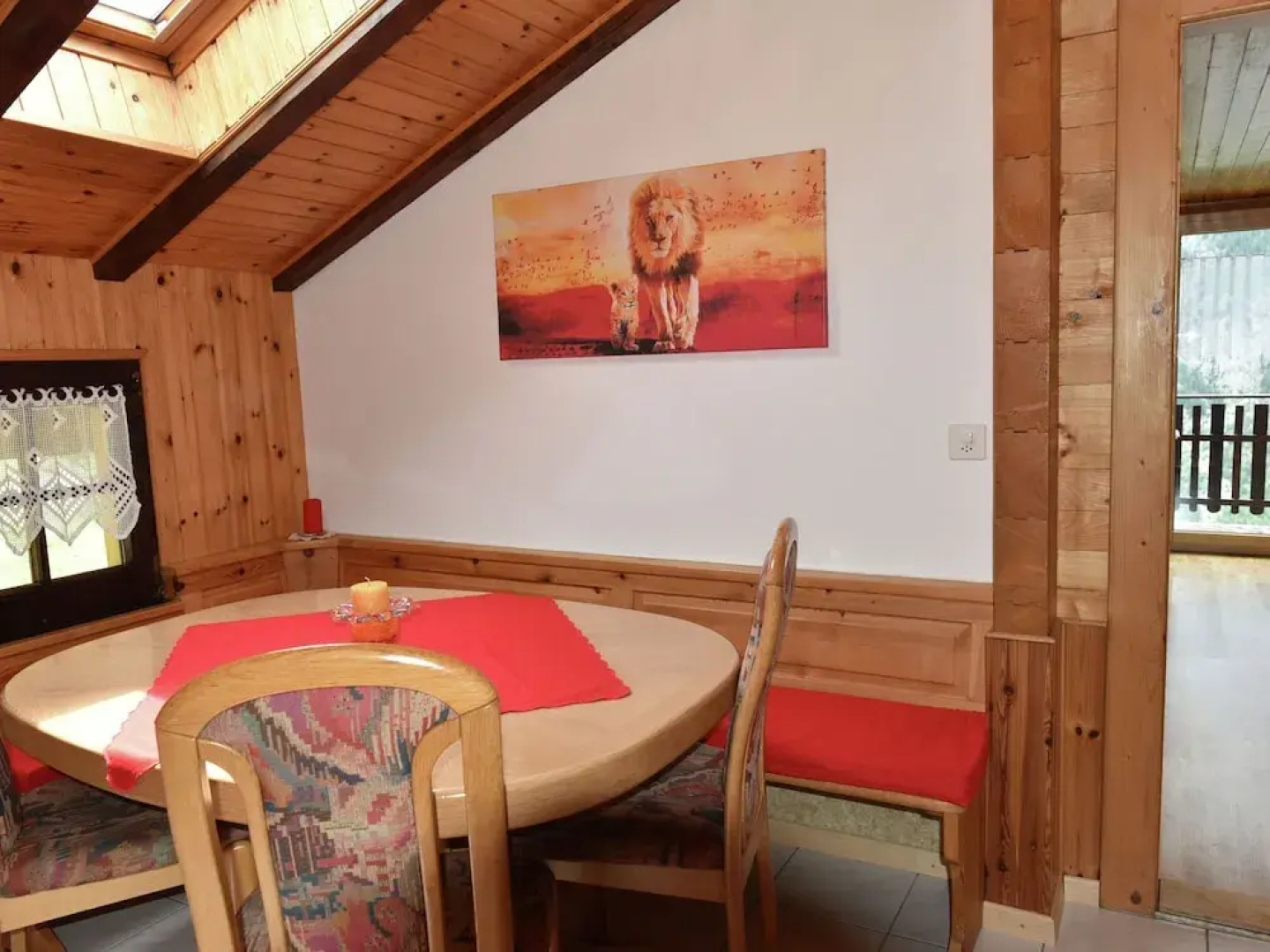 Fantastic, Peacefully Located Apartment 1500 Metres Above St. Niklaus