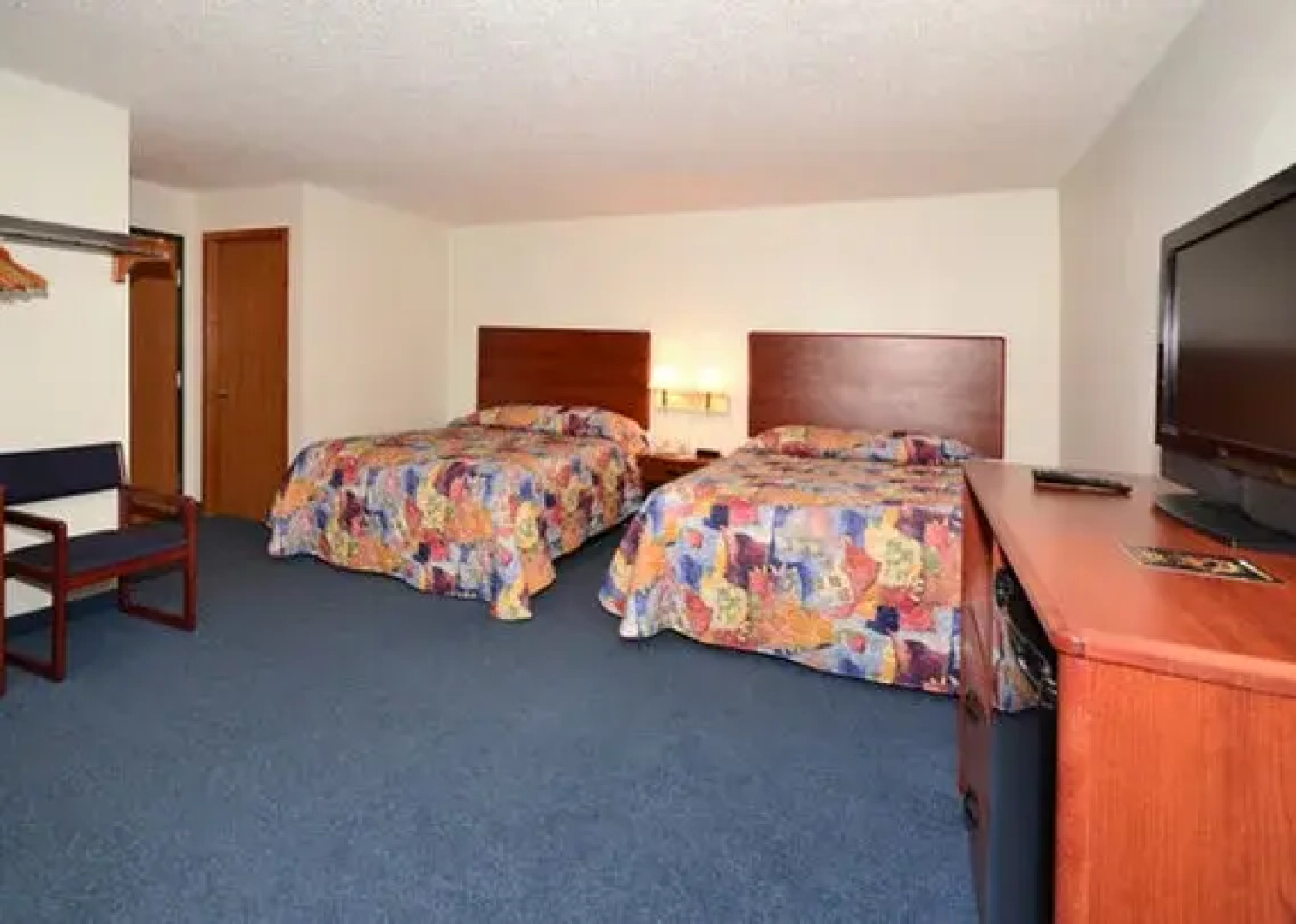 Inn & Suites Spencer