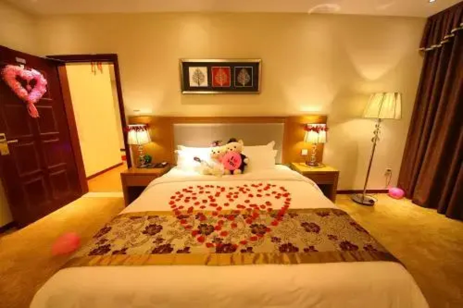 Xinxing Jinbao Haoting Hotel