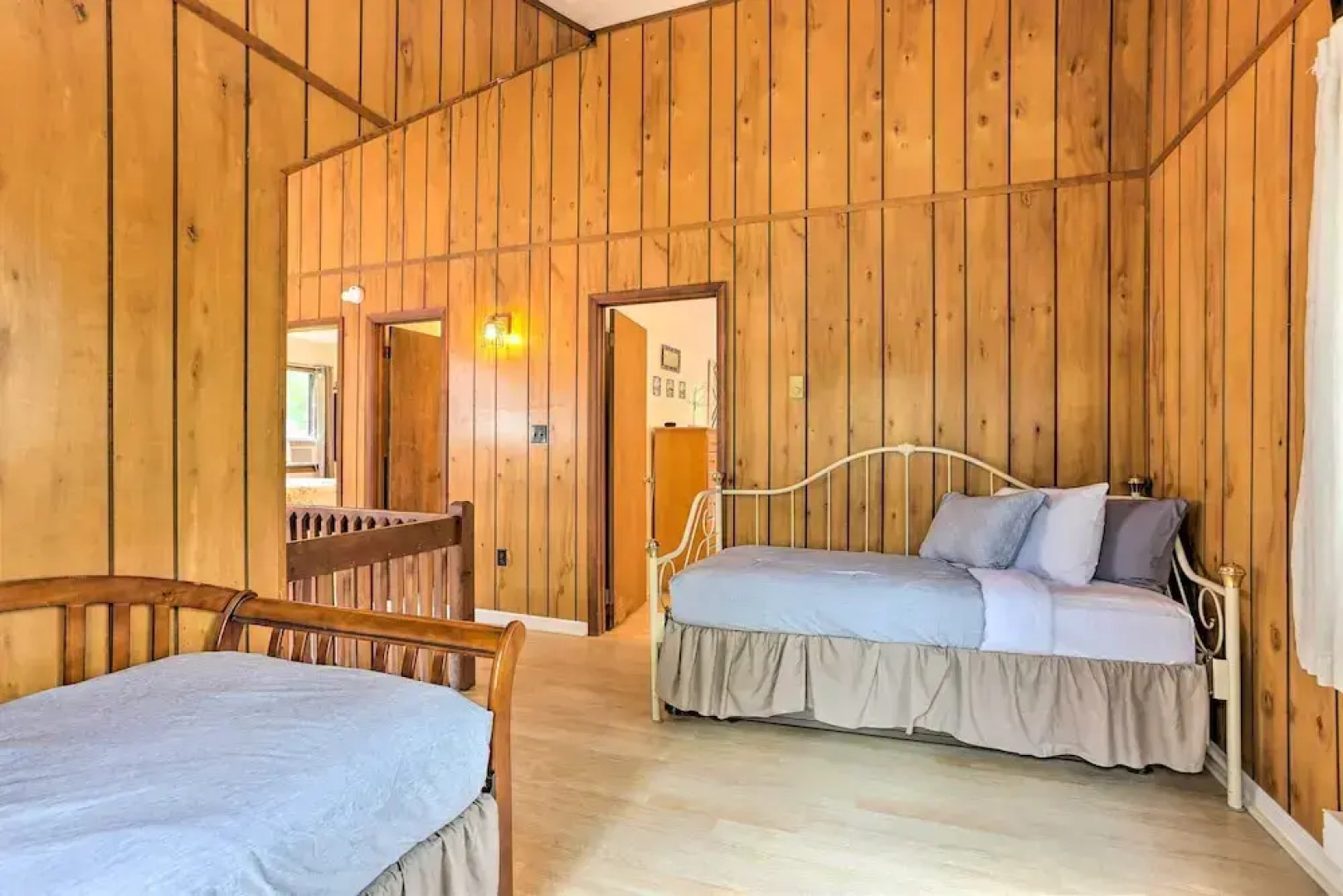 Bushkill House w/ Deck & Community Amenities!