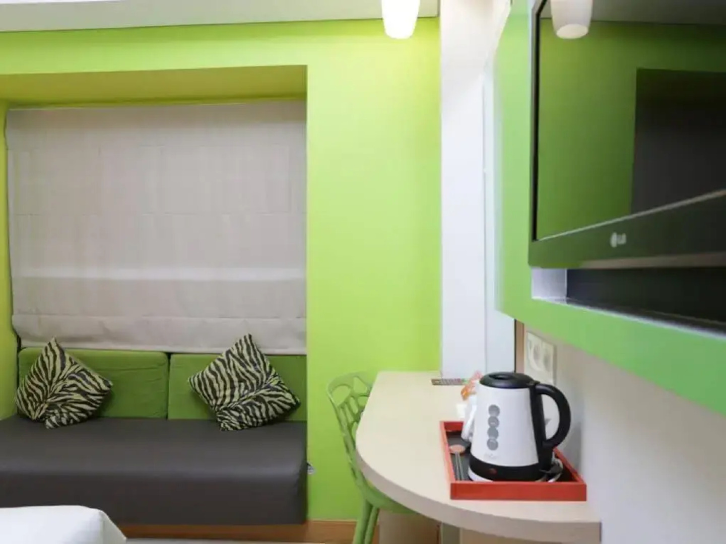 RedDoorz @ Sunset Road Kuta