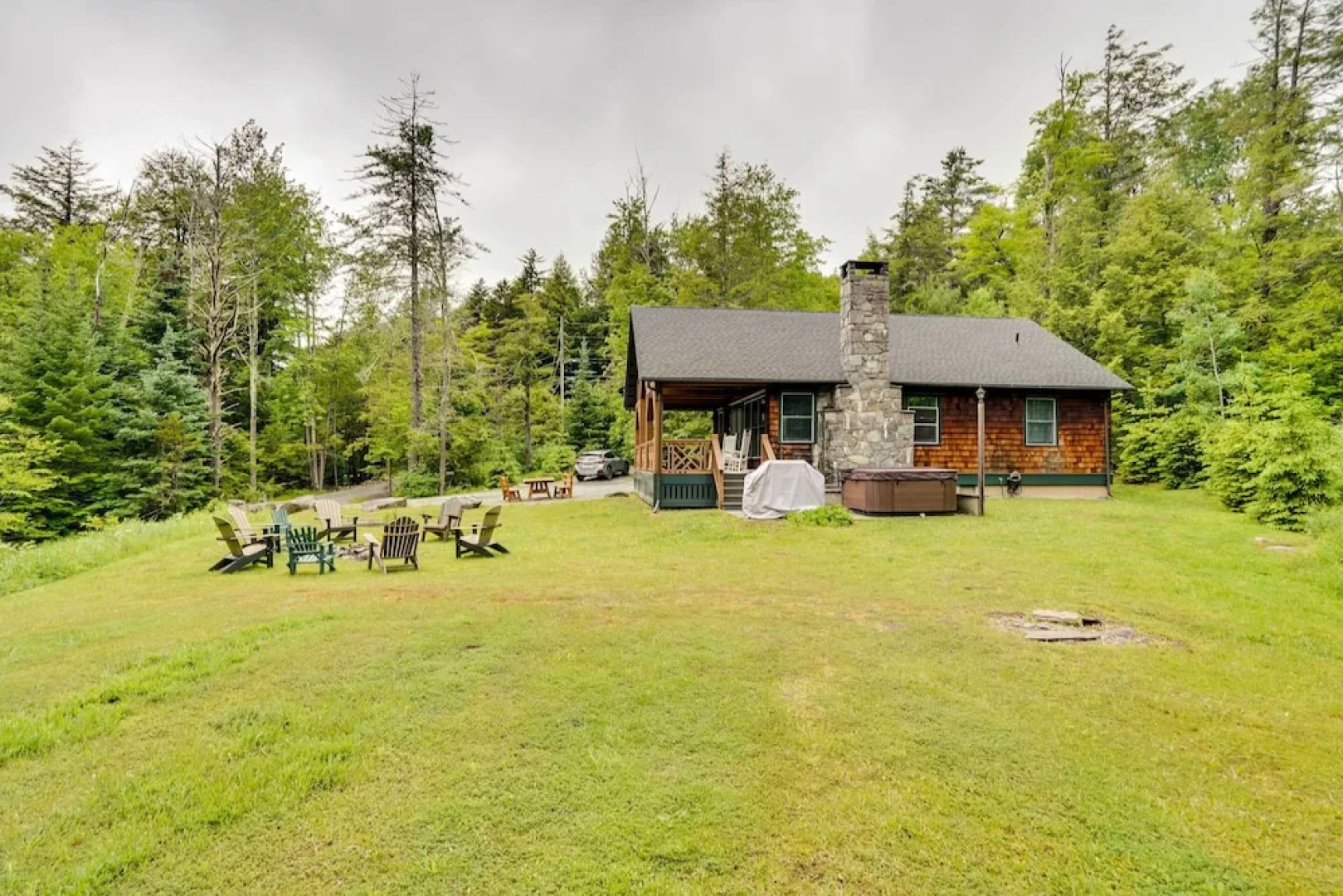 Secluded Elka Park Cabin: Hot Tub & Fire Pit!