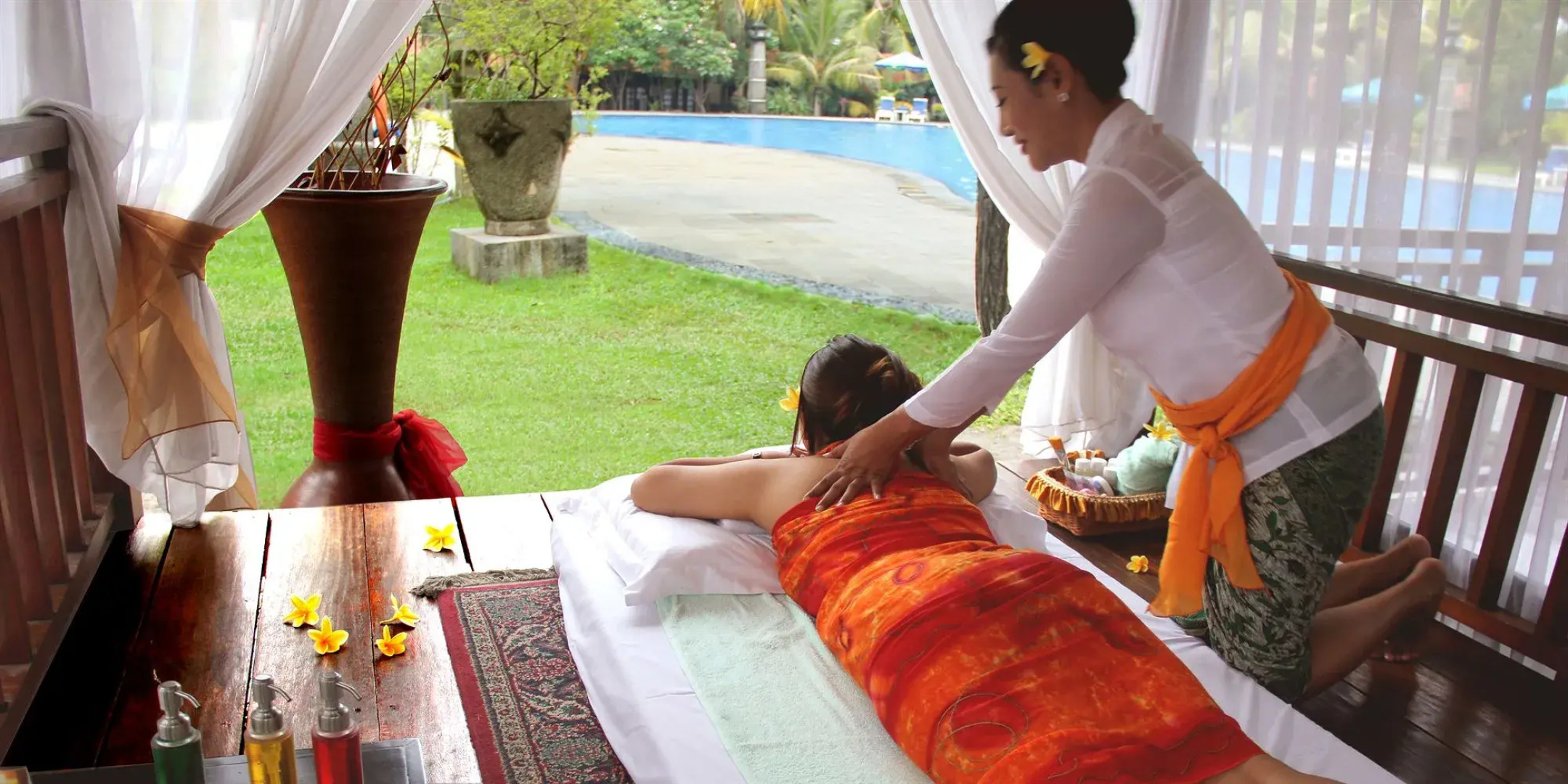 Singgasana Hotel Surabaya