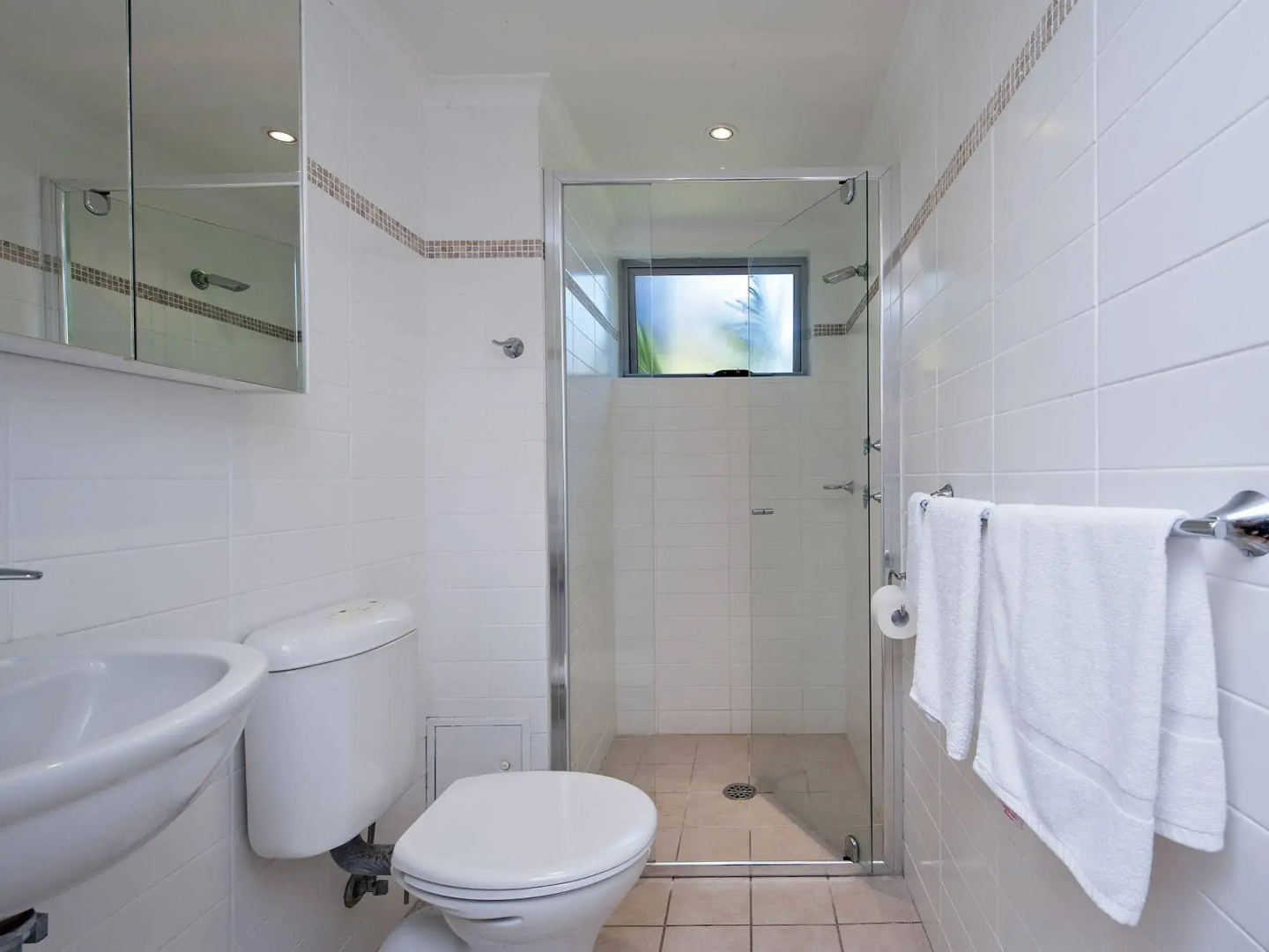 Shoal Bay Beachclub Apartments