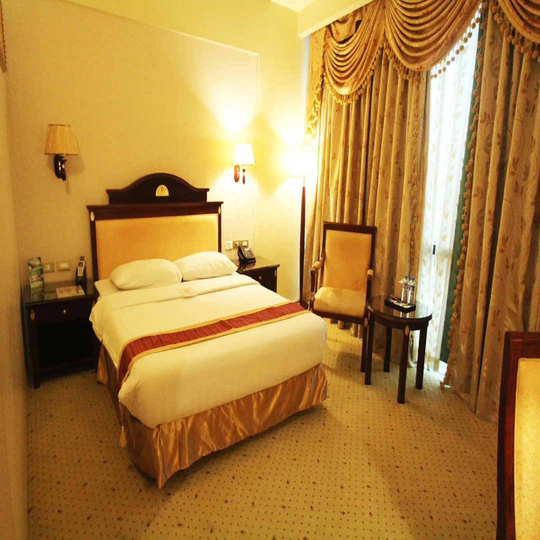 Sarrosa International Hotel and Residential Suites