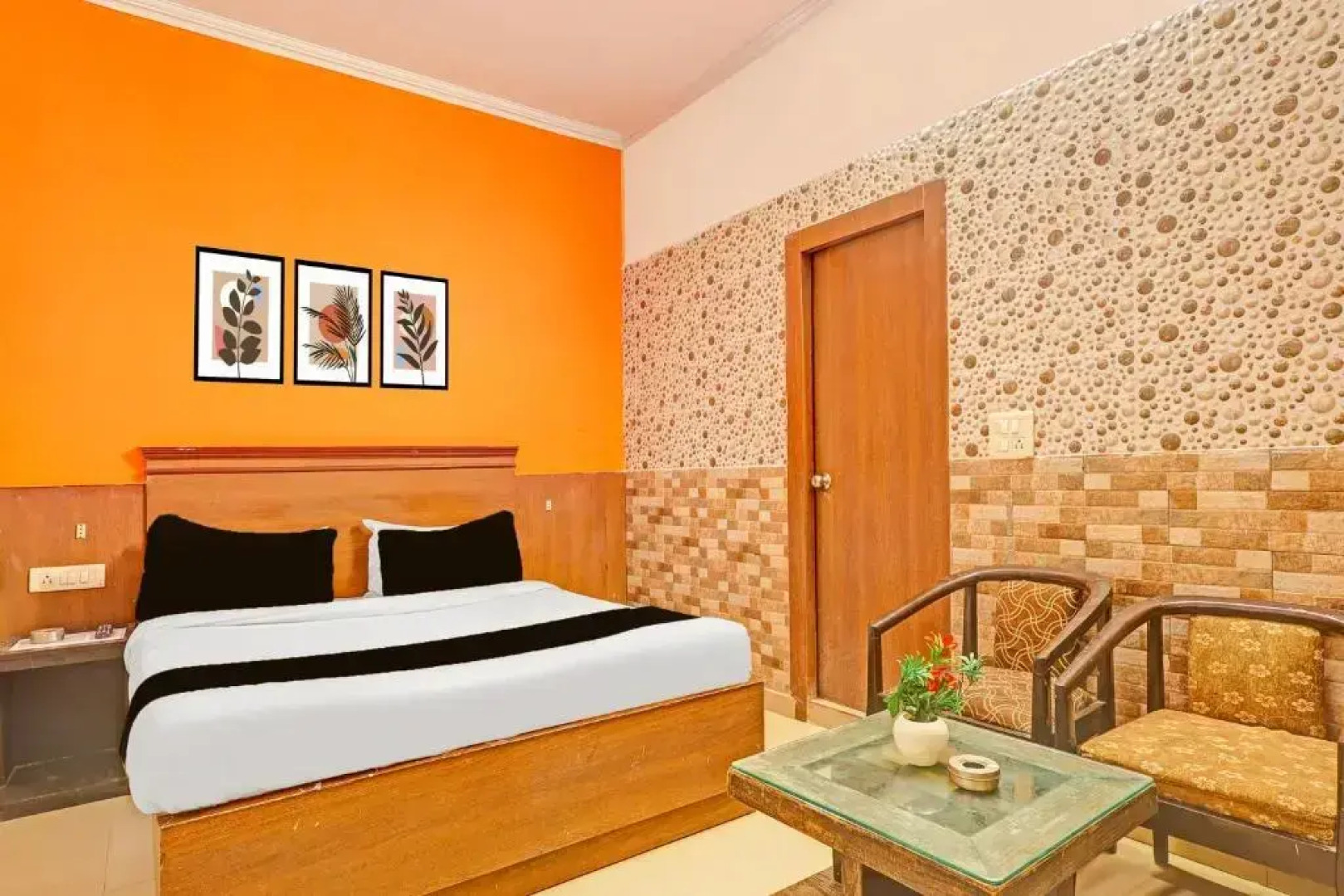 Hotel Dhruv By OYO Rooms