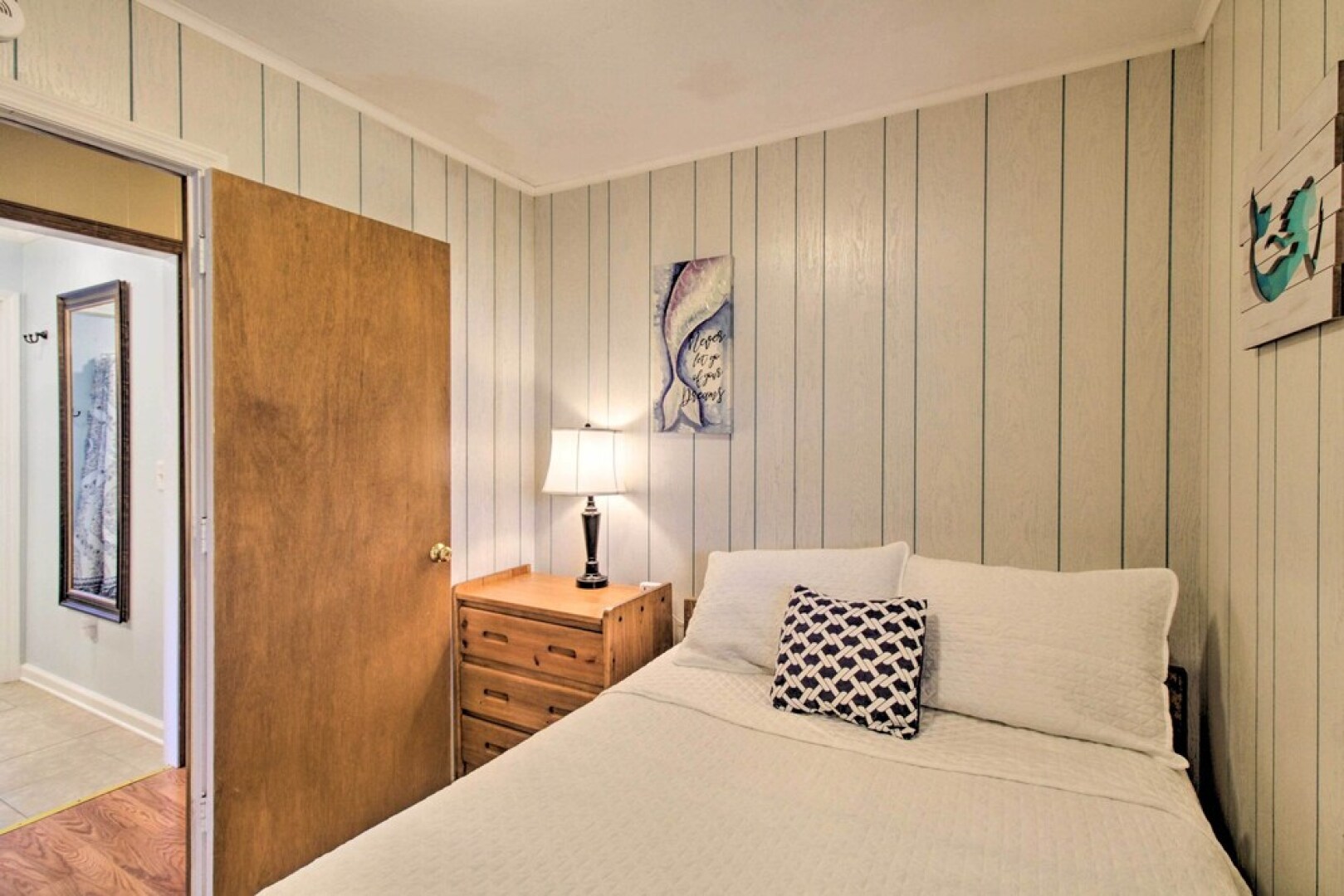 Lakefront Hiwassee Home w/ Private Dock & Deck!