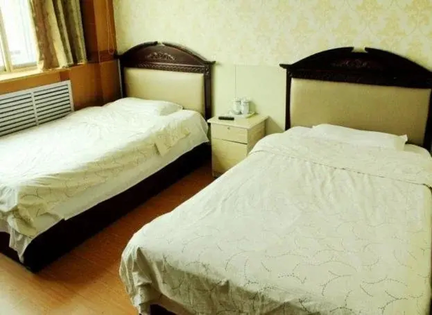 Juxian Business Hotel