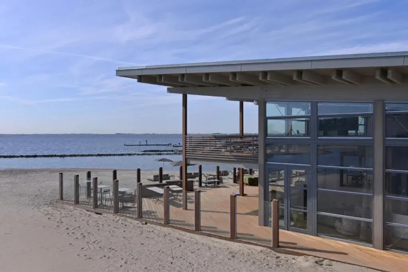 Oasis Punt-West Hotel & Beach Resort