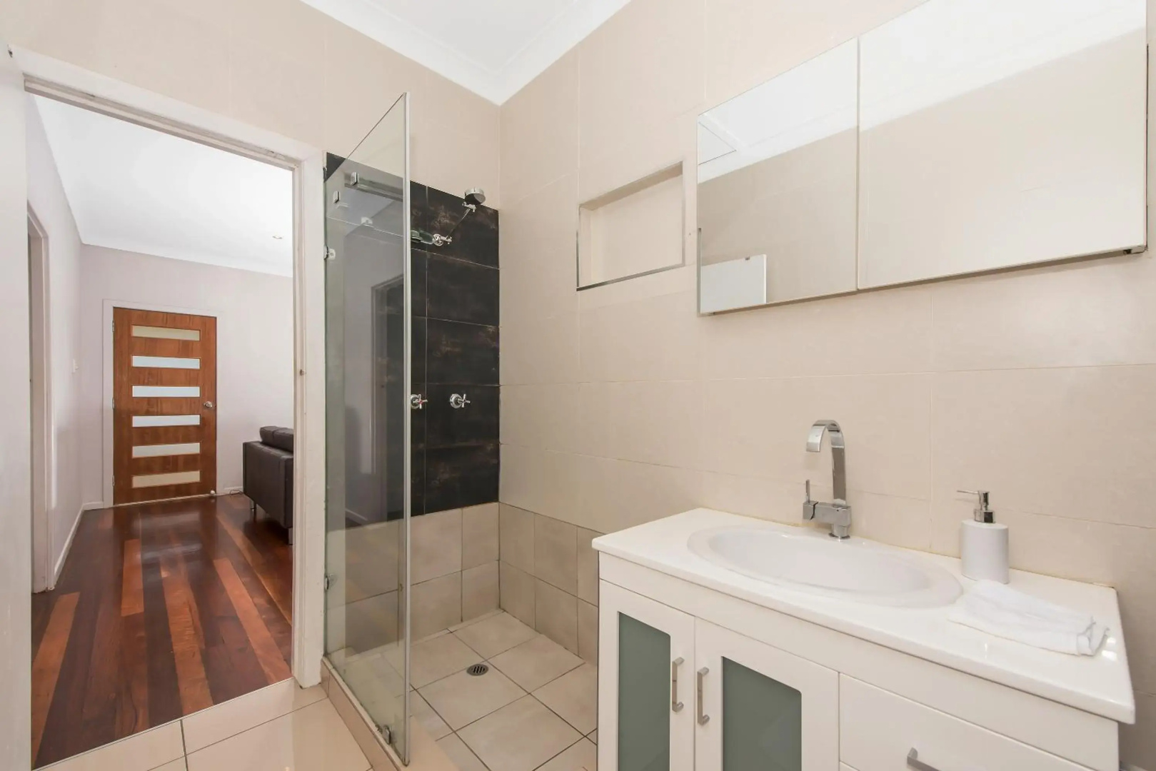 2 bedroom cottage