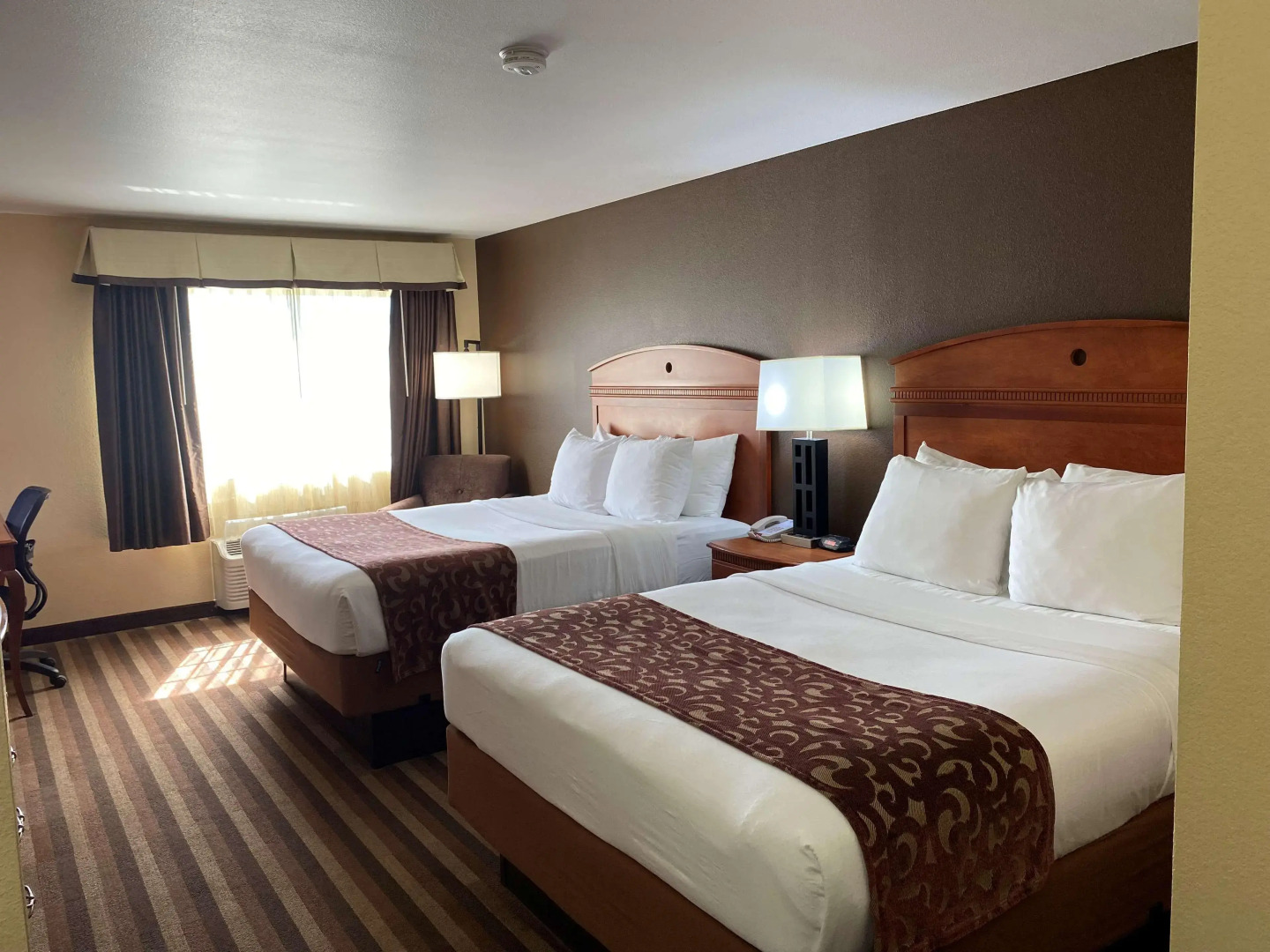 Best Western Manhattan Inn