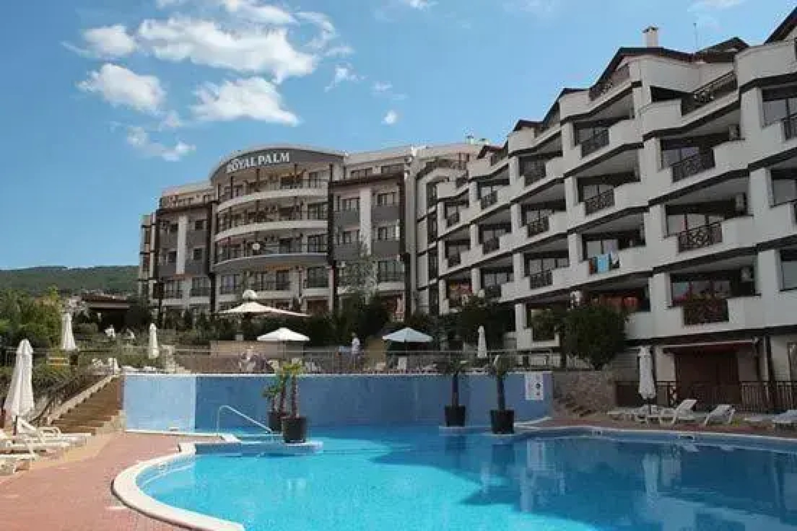Royal Palm Apart Hotel