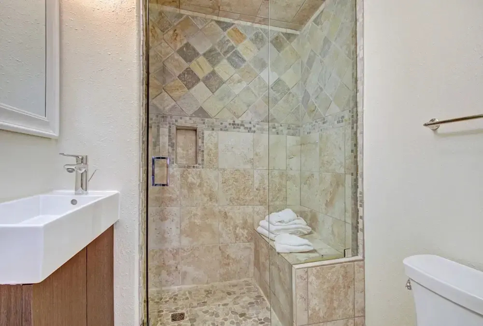 Hidden River Lodge 5995