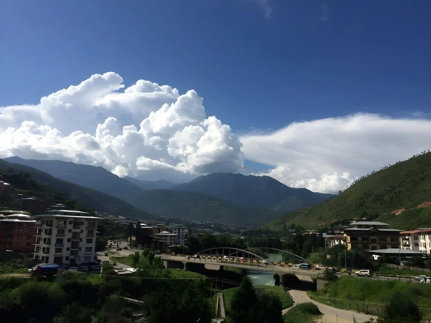 Hotel River Valley
