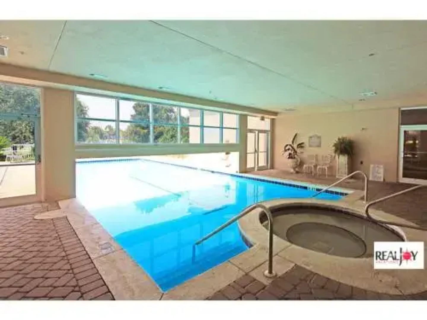 St Lucia 1002 by RealJoy