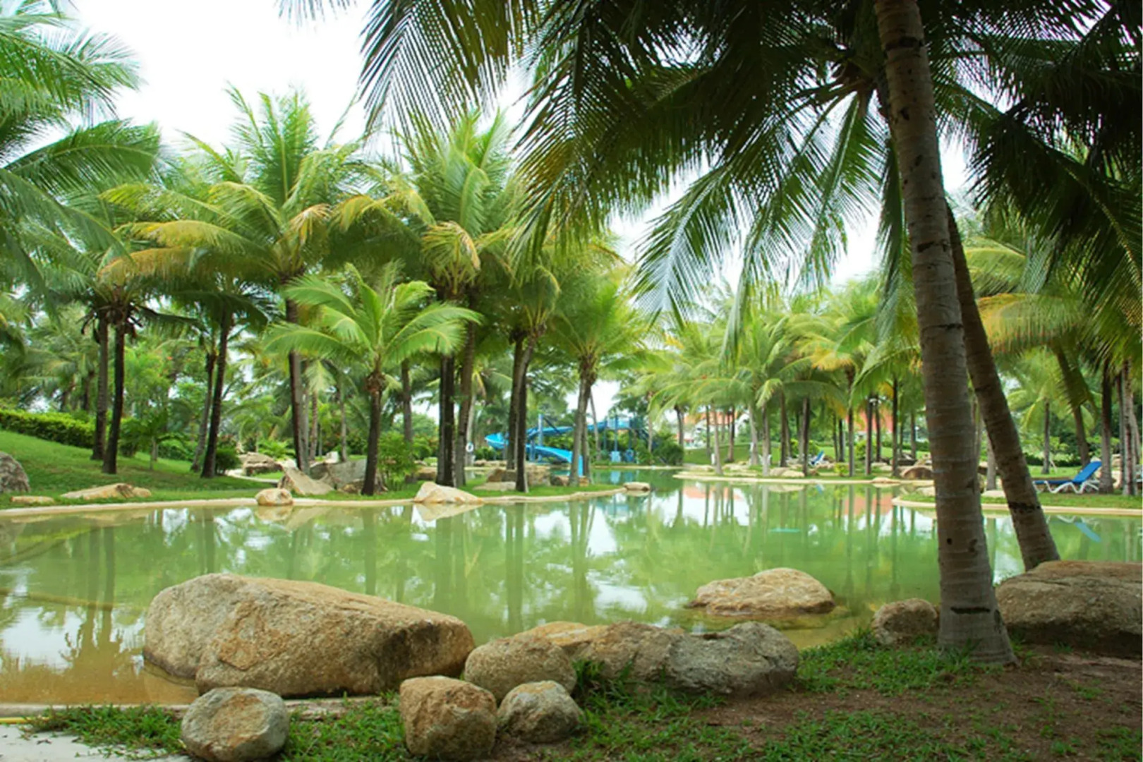 Seastar Hotel And Service Apartment