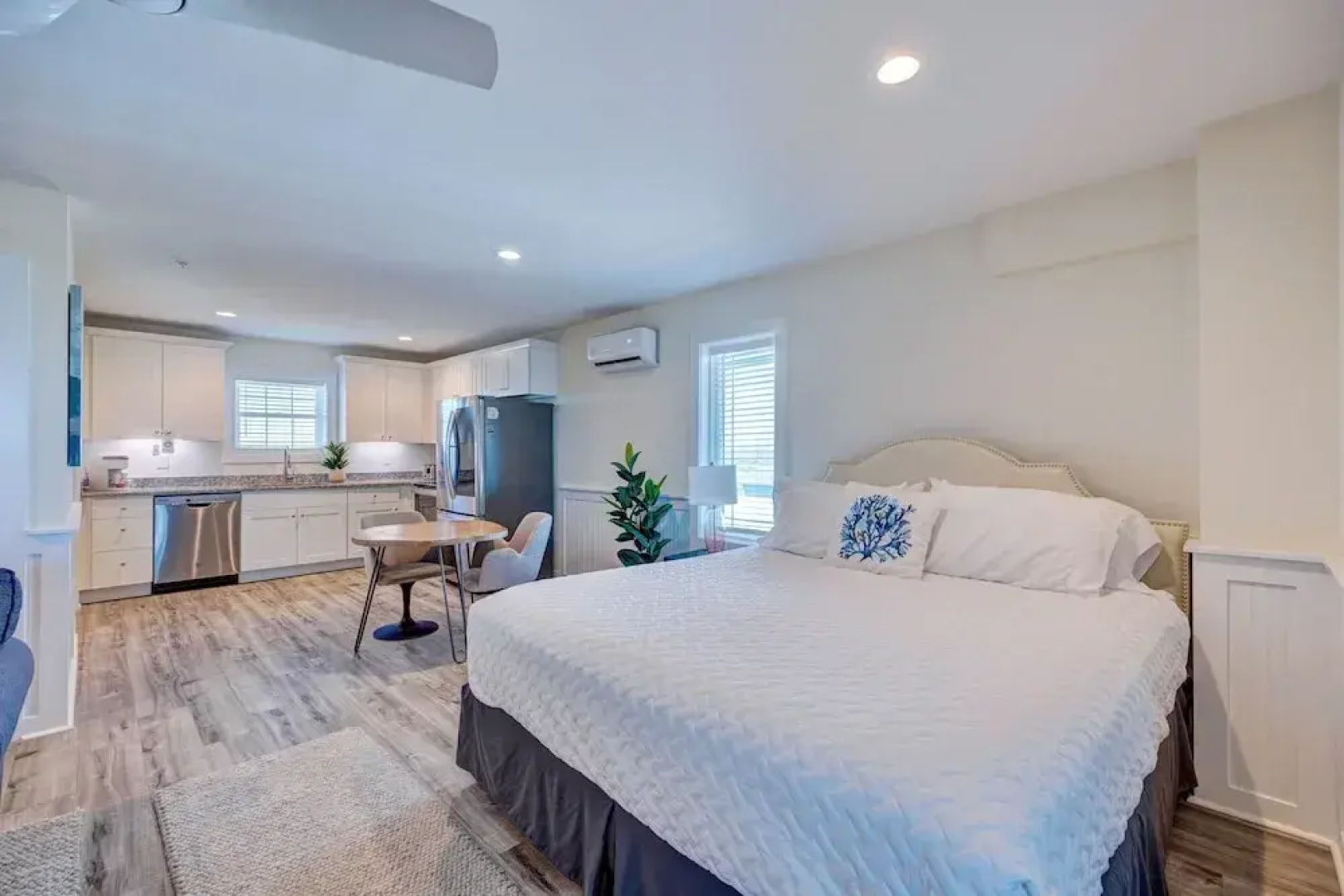 Saltwater Suites