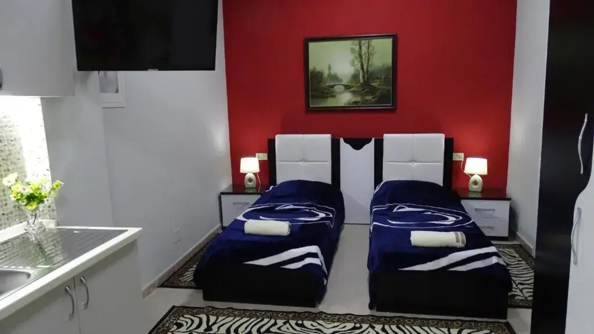 Central Apartments Shoshi