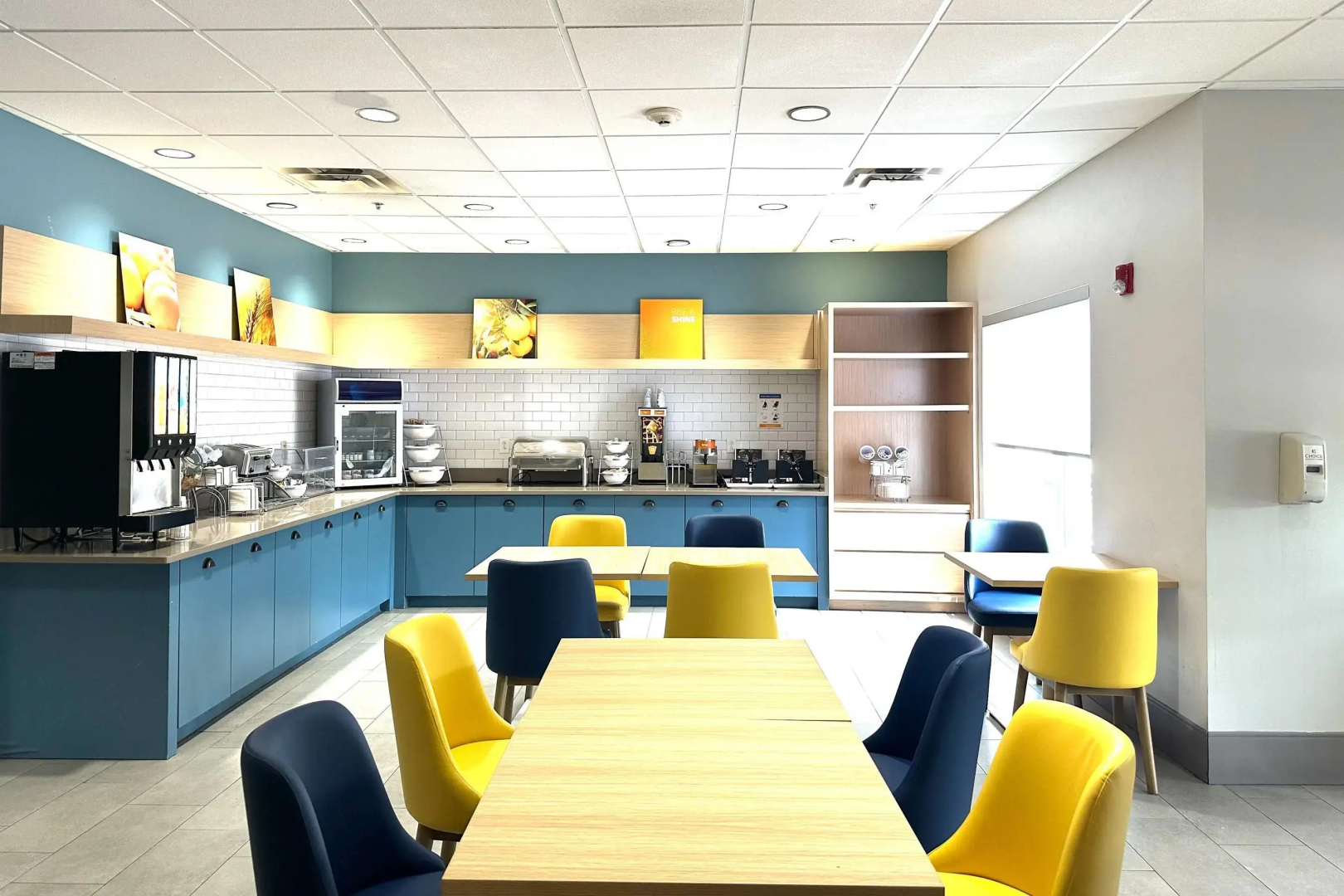 Comfort Inn & Suites Calhoun South