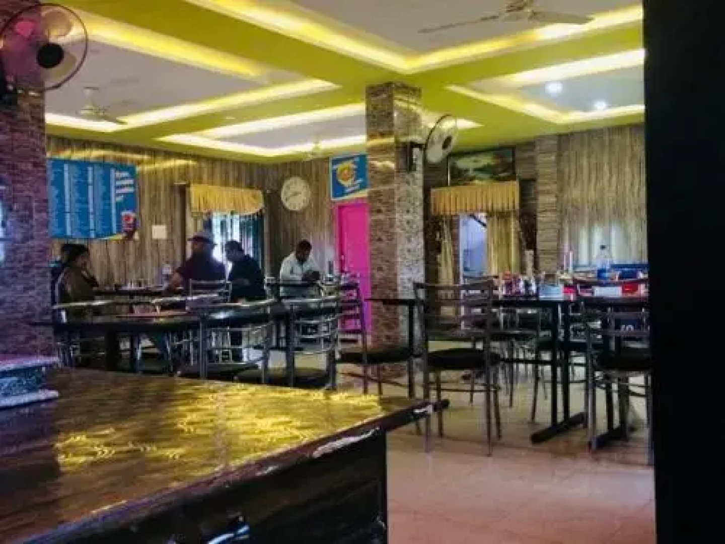 Hotel Kohinoor and restaurant